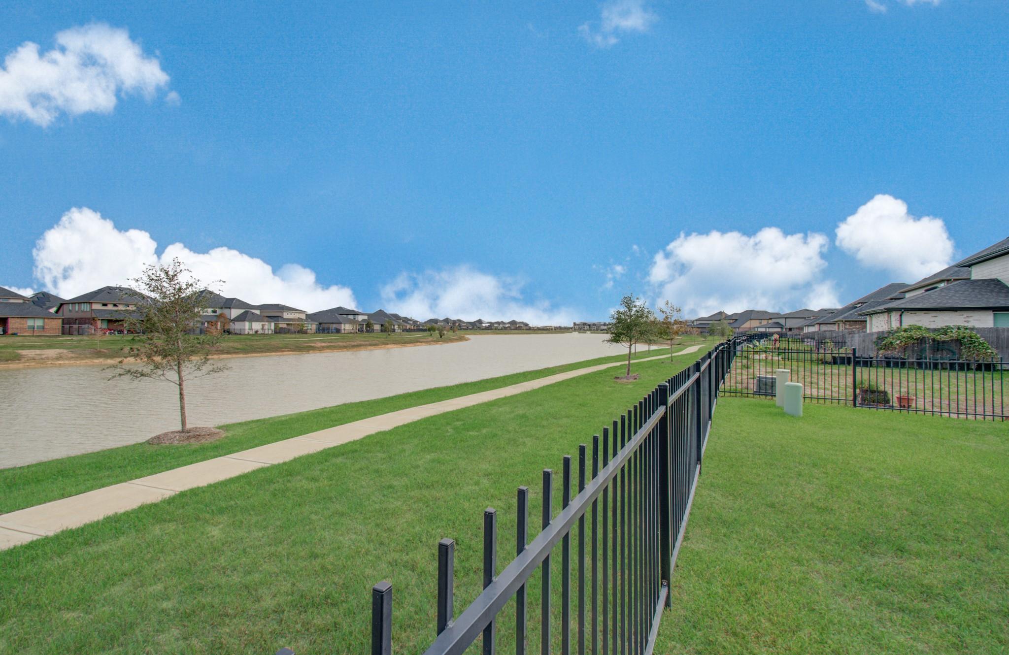 28422 Hannahs Harbor Lane