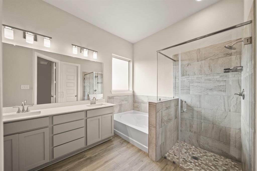 2 Poppy Hills Court