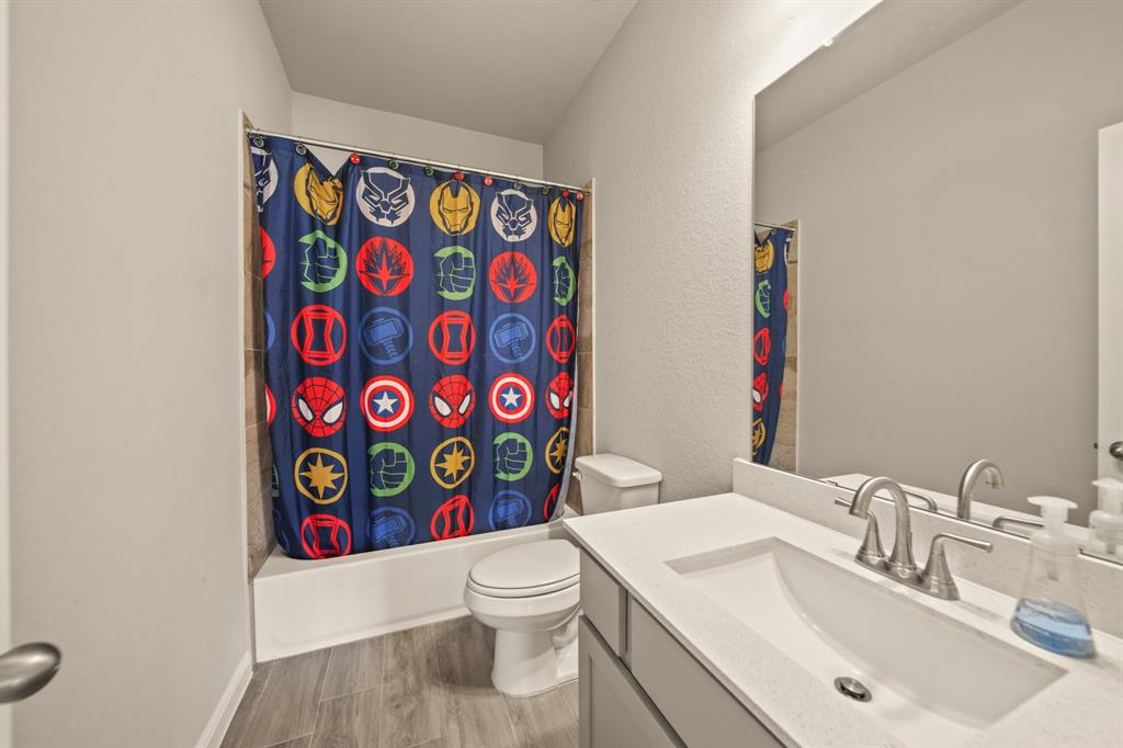 2 Poppy Hills Court