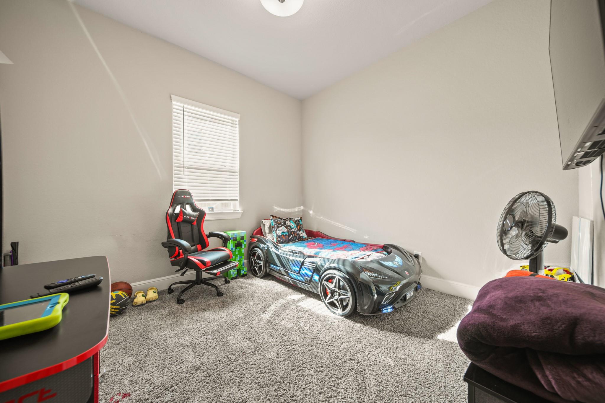 2 Poppy Hills Court