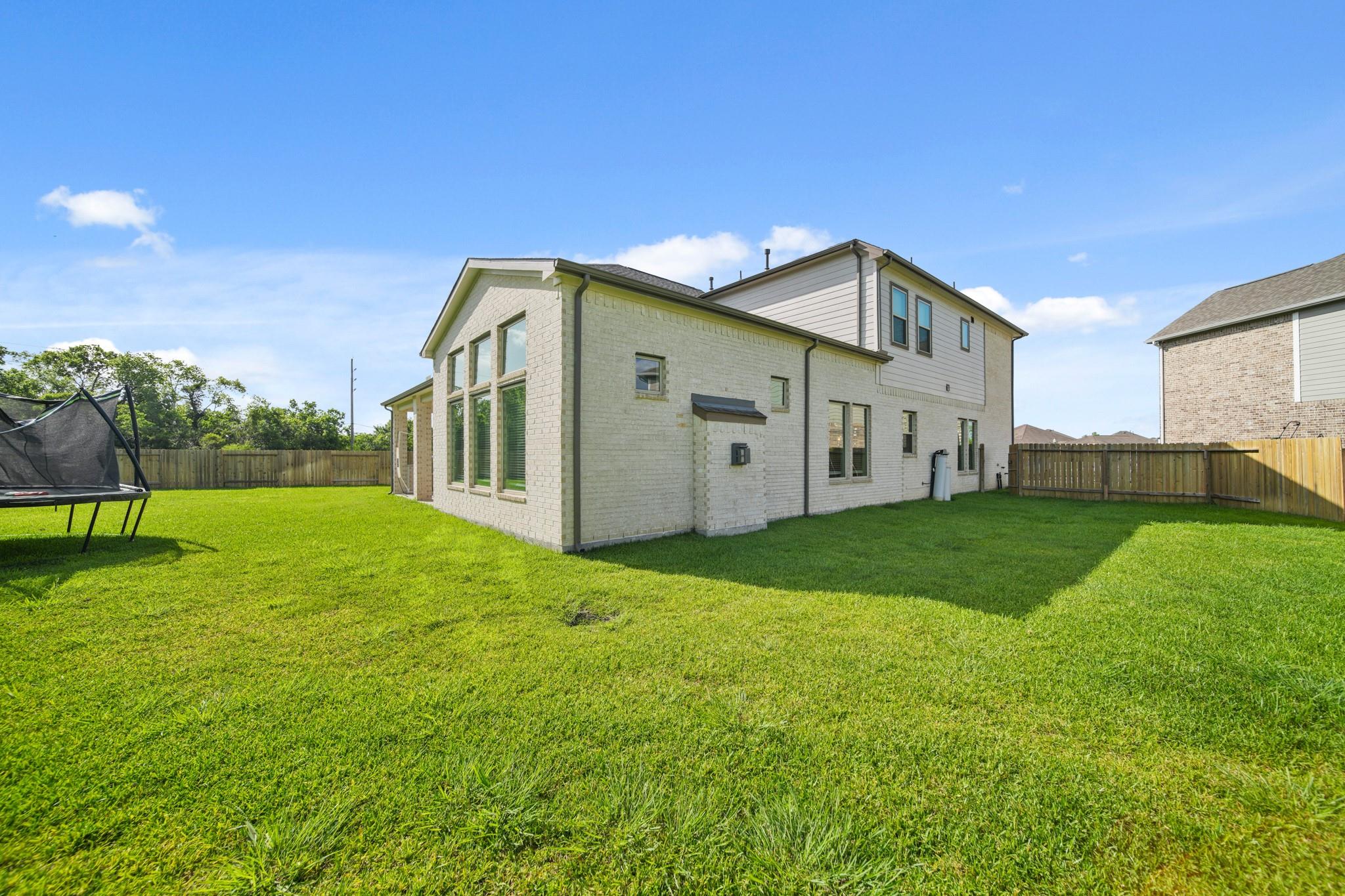 2 Poppy Hills Court