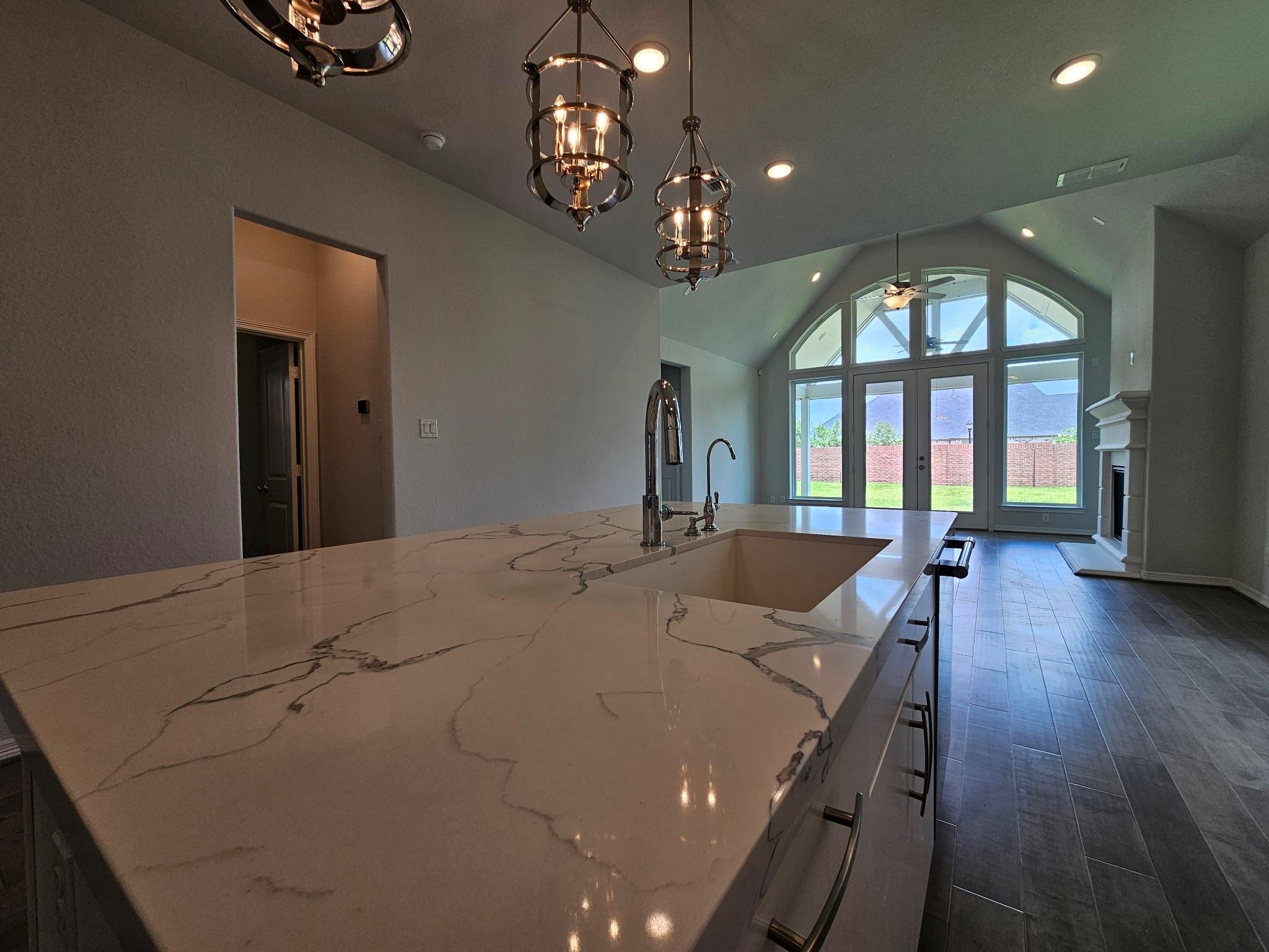 2414 Manor Valley Lane
