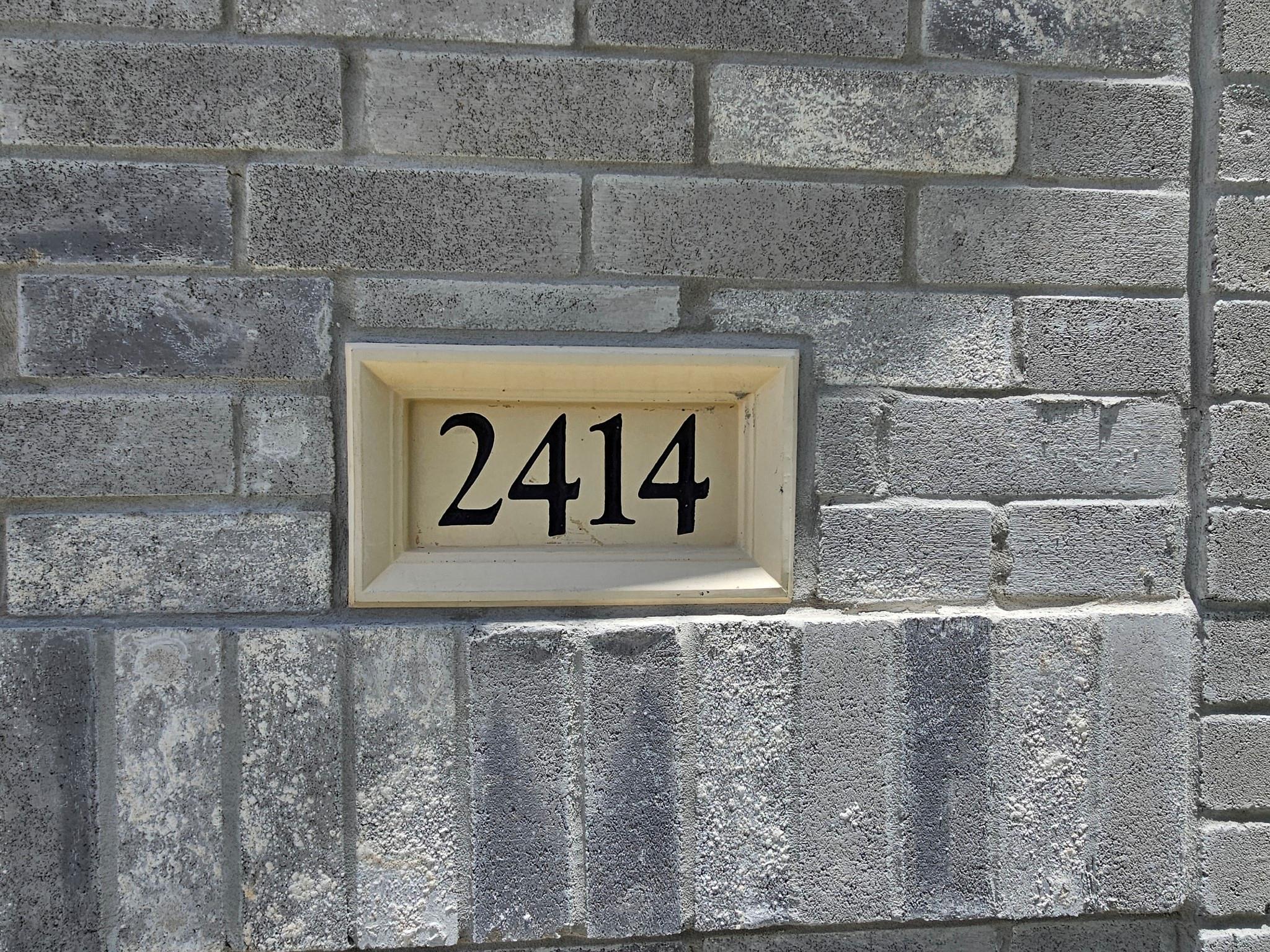 2414 Manor Valley Lane