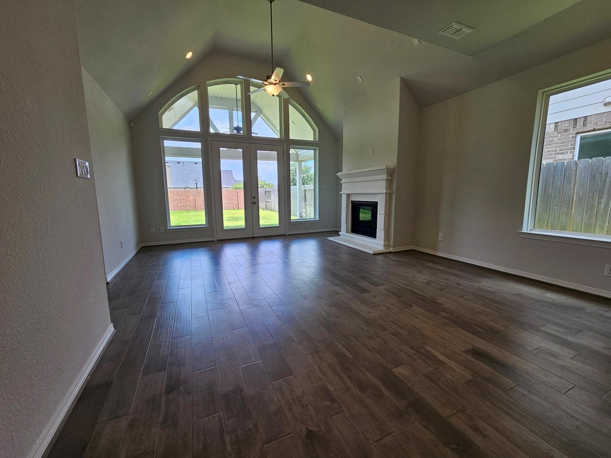 2414 Manor Valley Lane