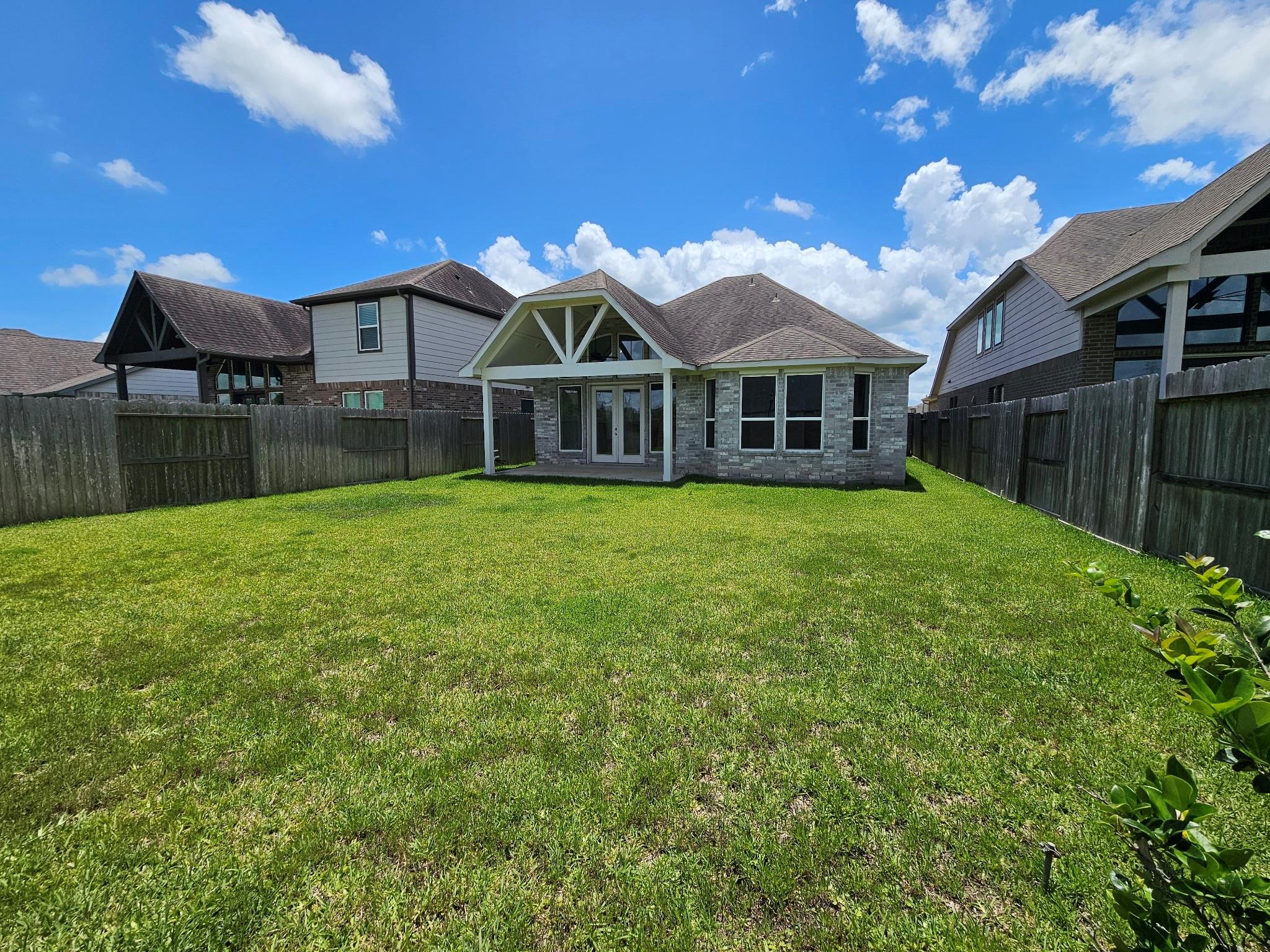 2414 Manor Valley Lane