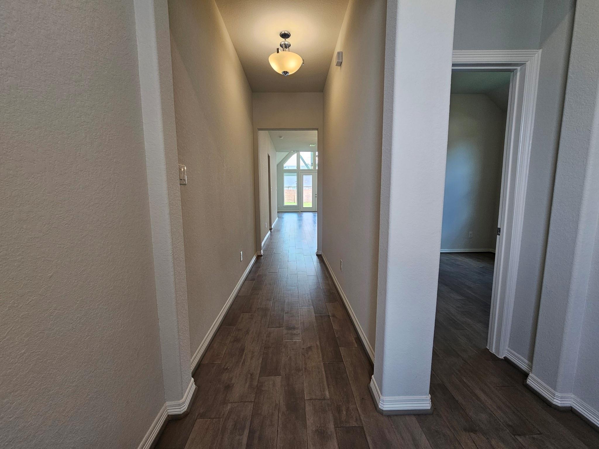 2414 Manor Valley Lane
