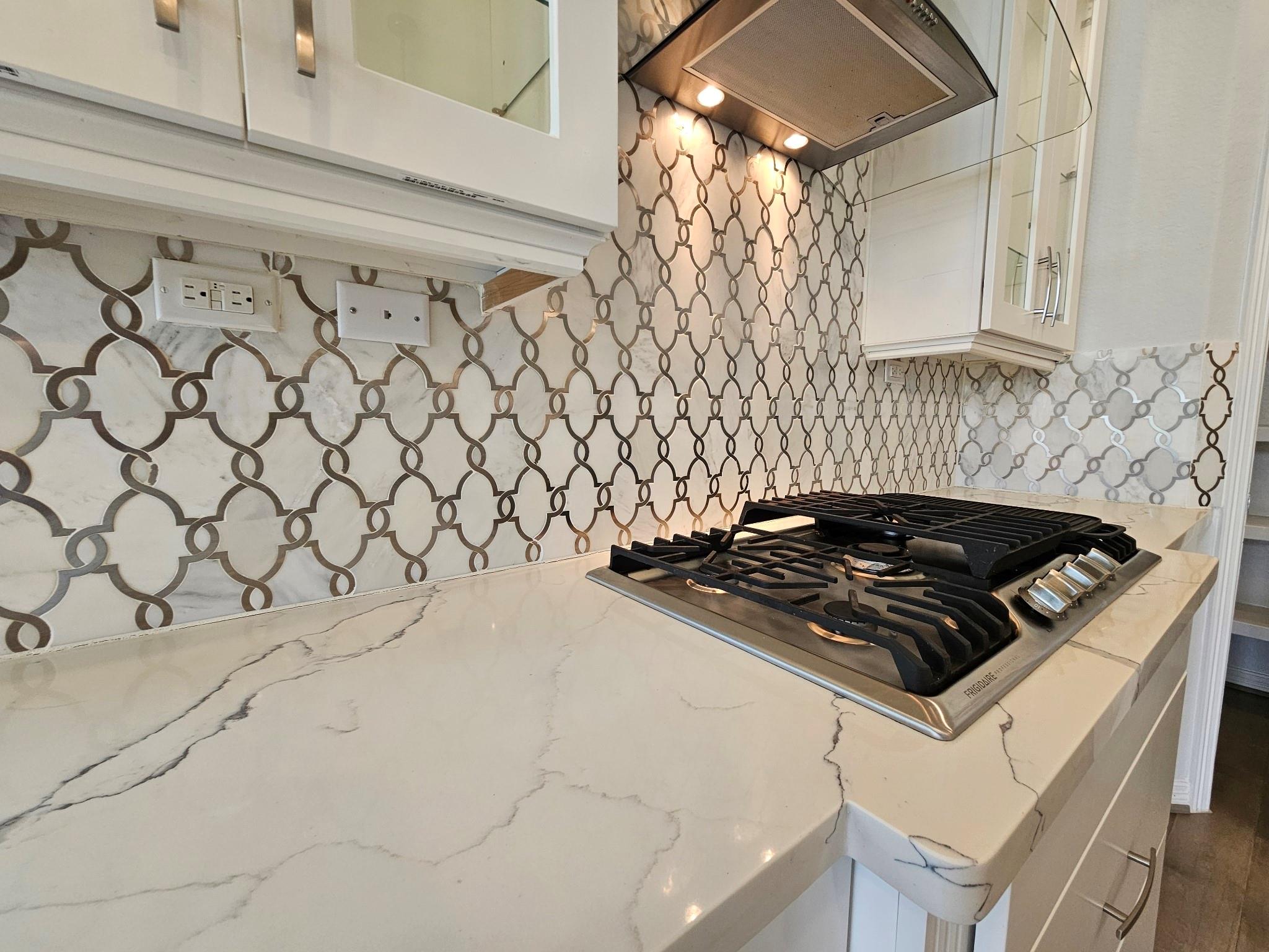 2414 Manor Valley Lane