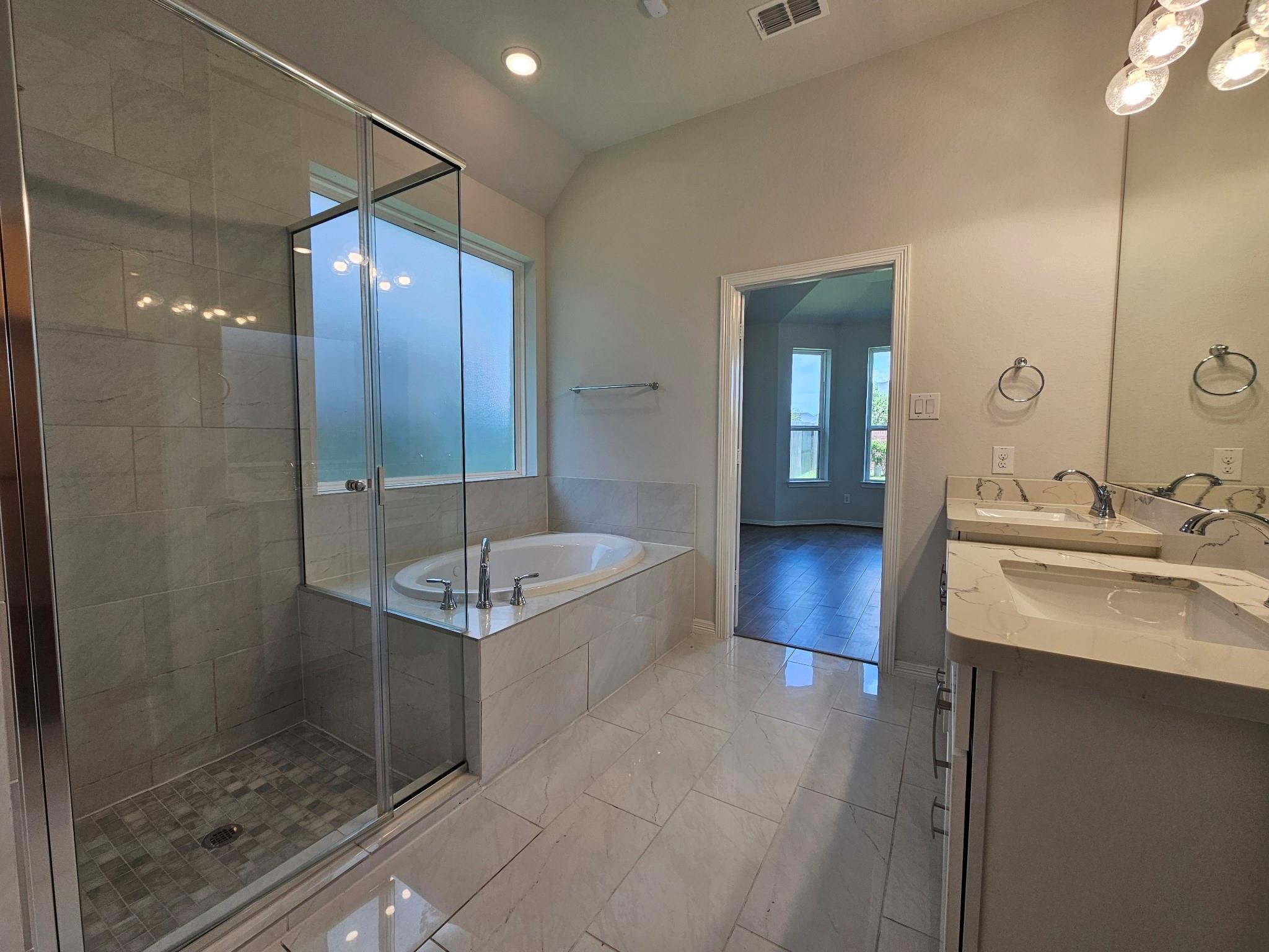 2414 Manor Valley Lane