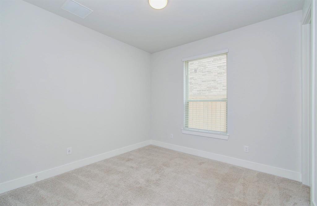 14910 Mossycup Spur Way
