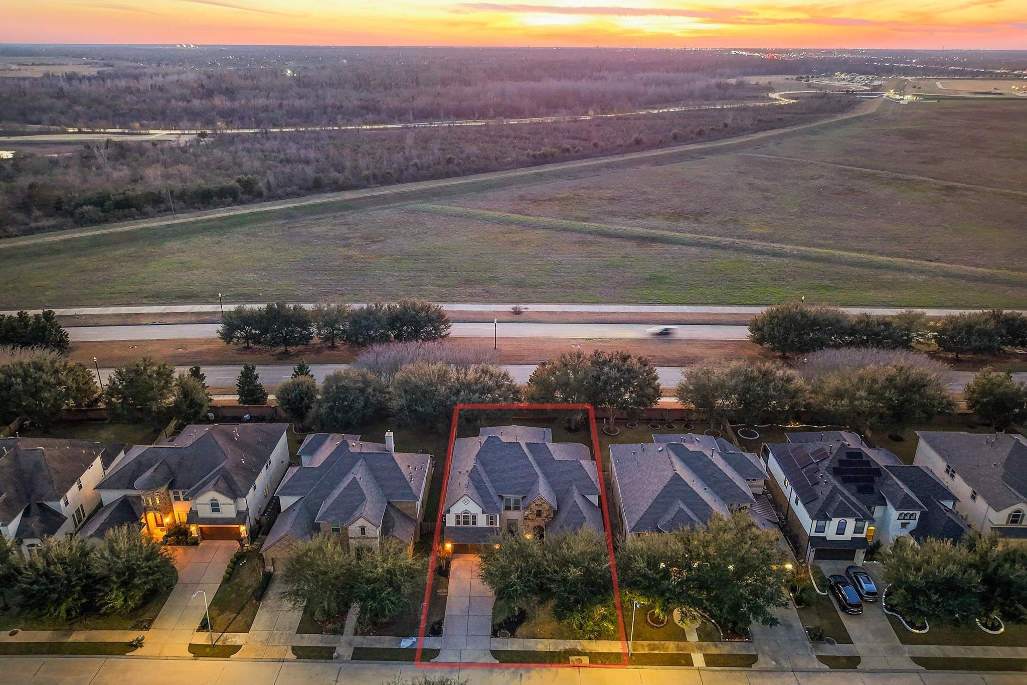 3102 Barrons Way