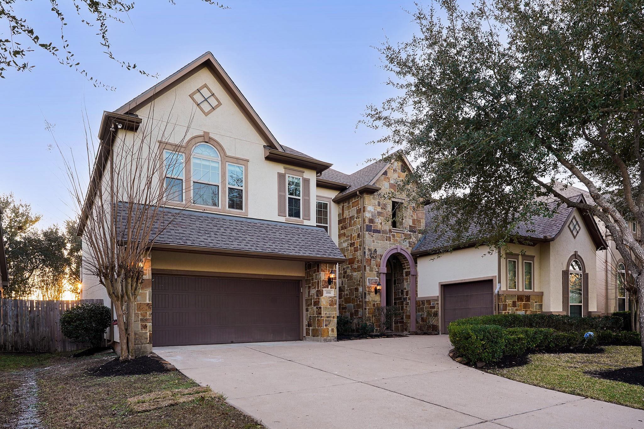 3102 Barrons Way