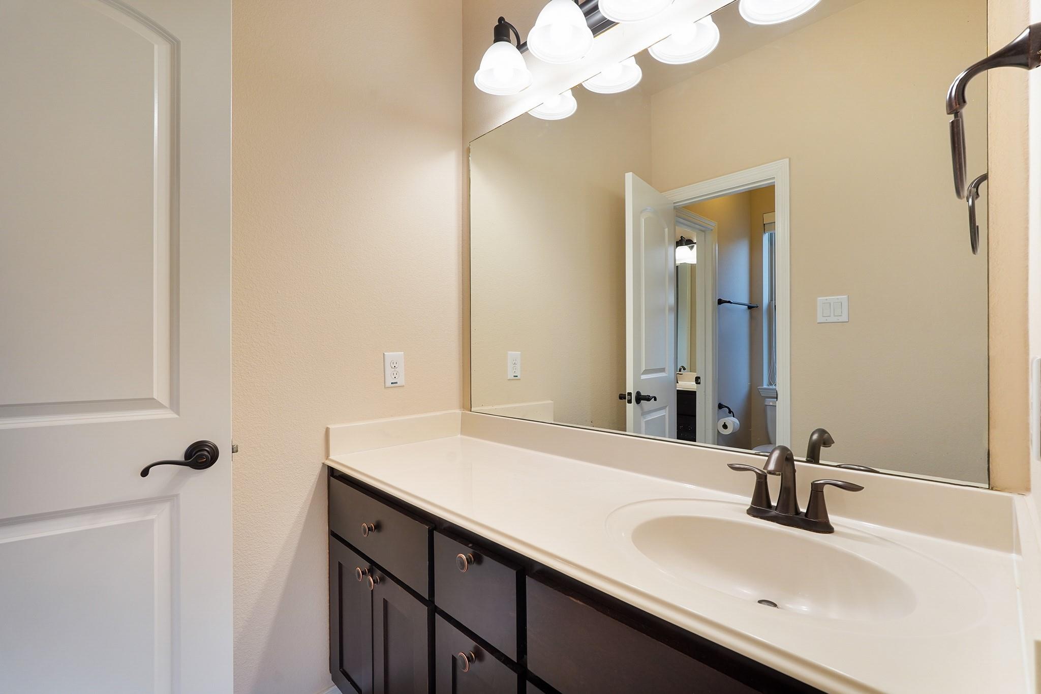 3102 Barrons Way