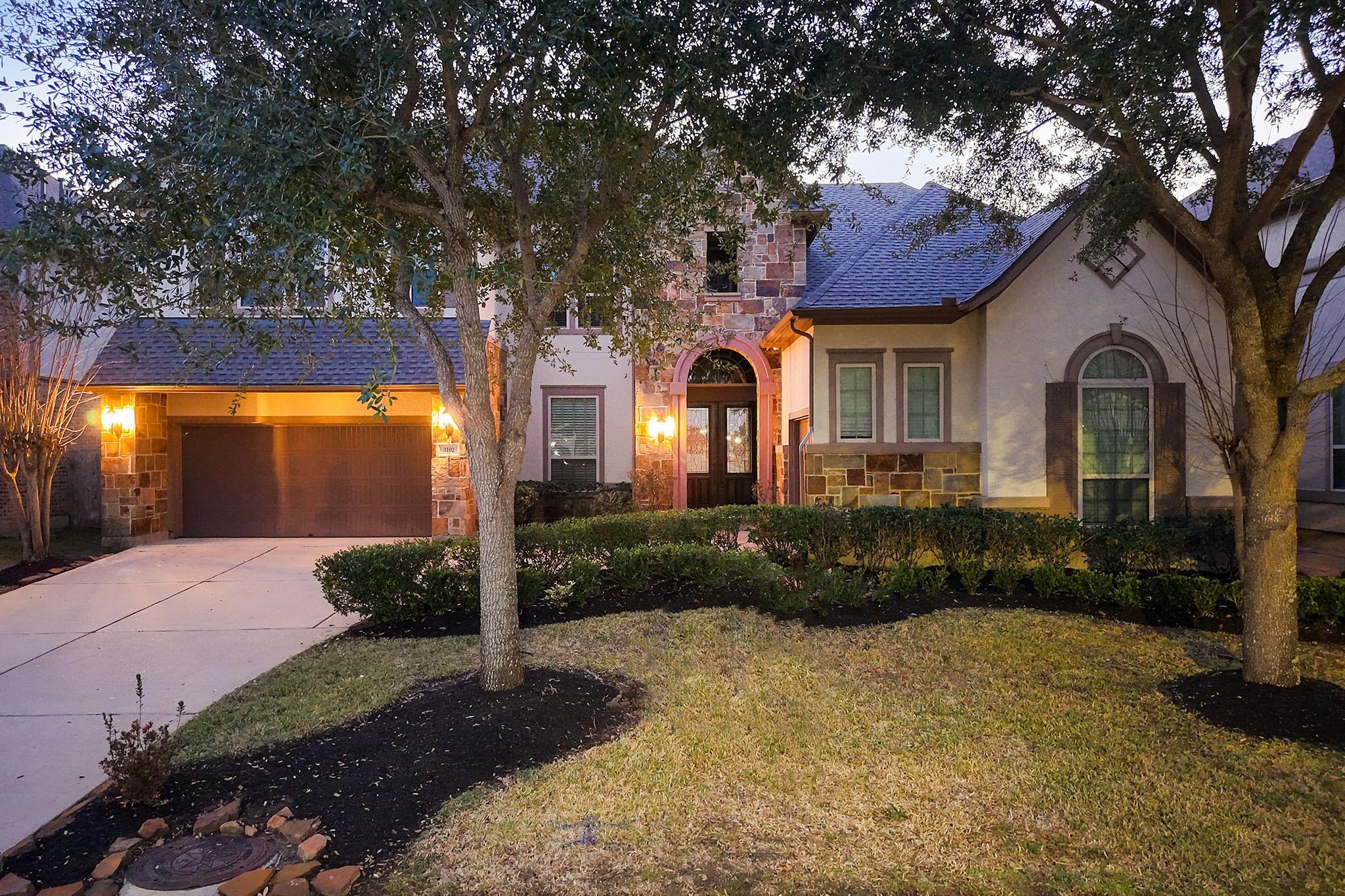 3102 Barrons Way