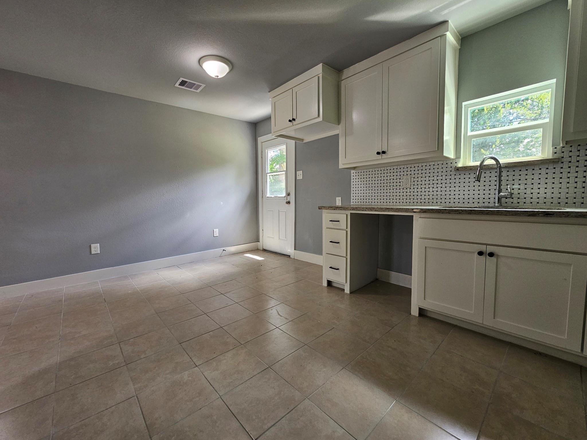 2129 Raspberry Lane