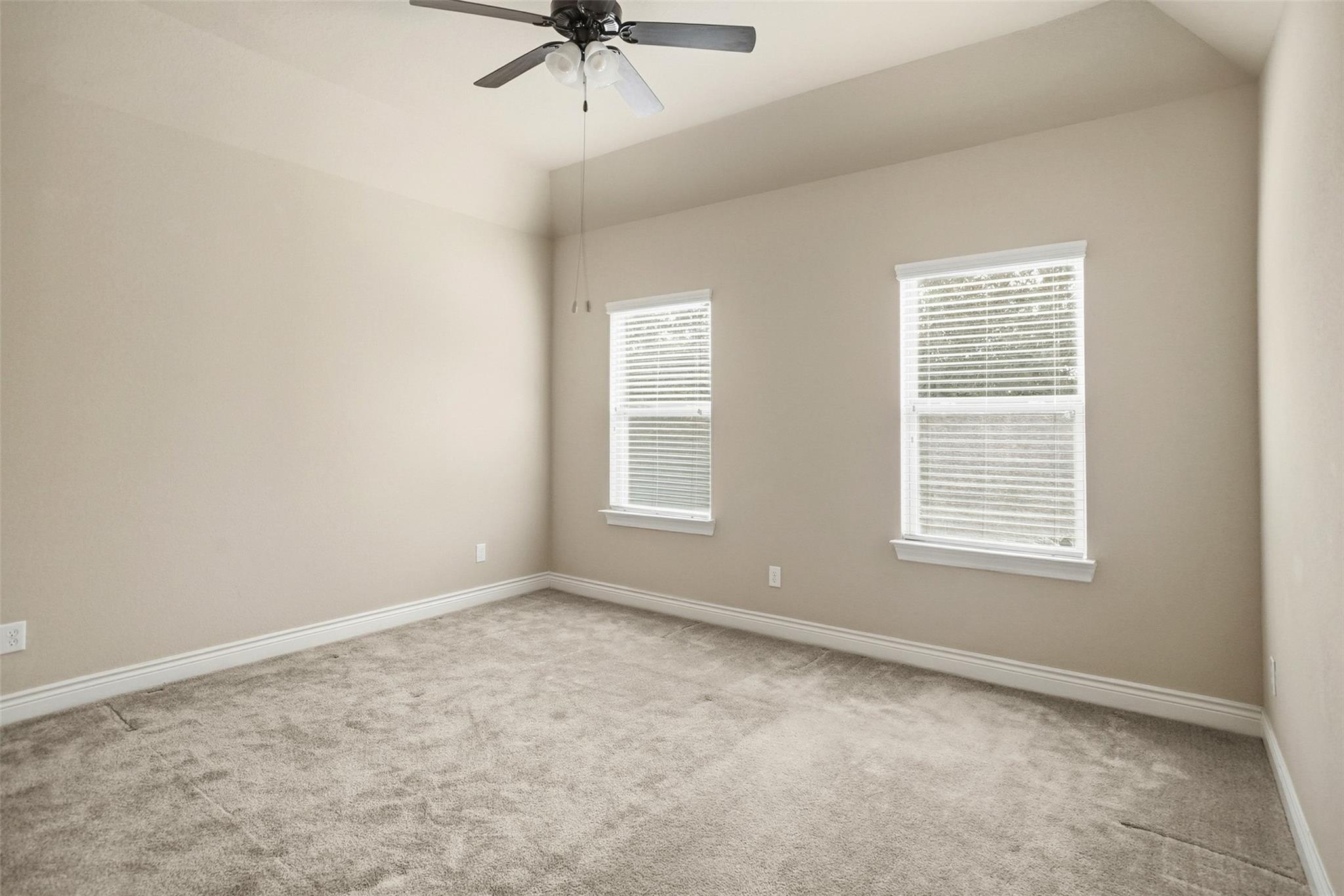 13735 Contour Ct