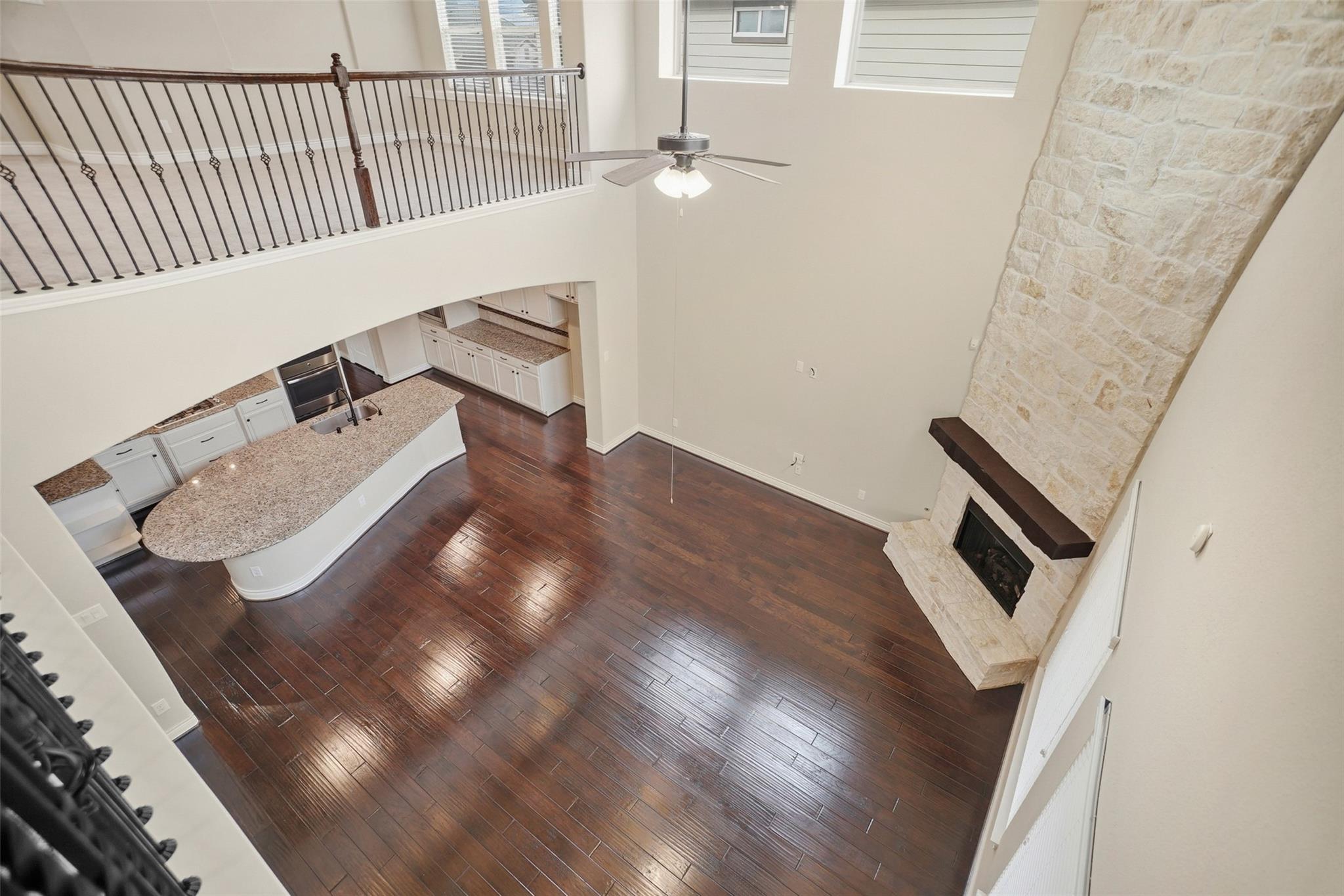 13735 Contour Ct