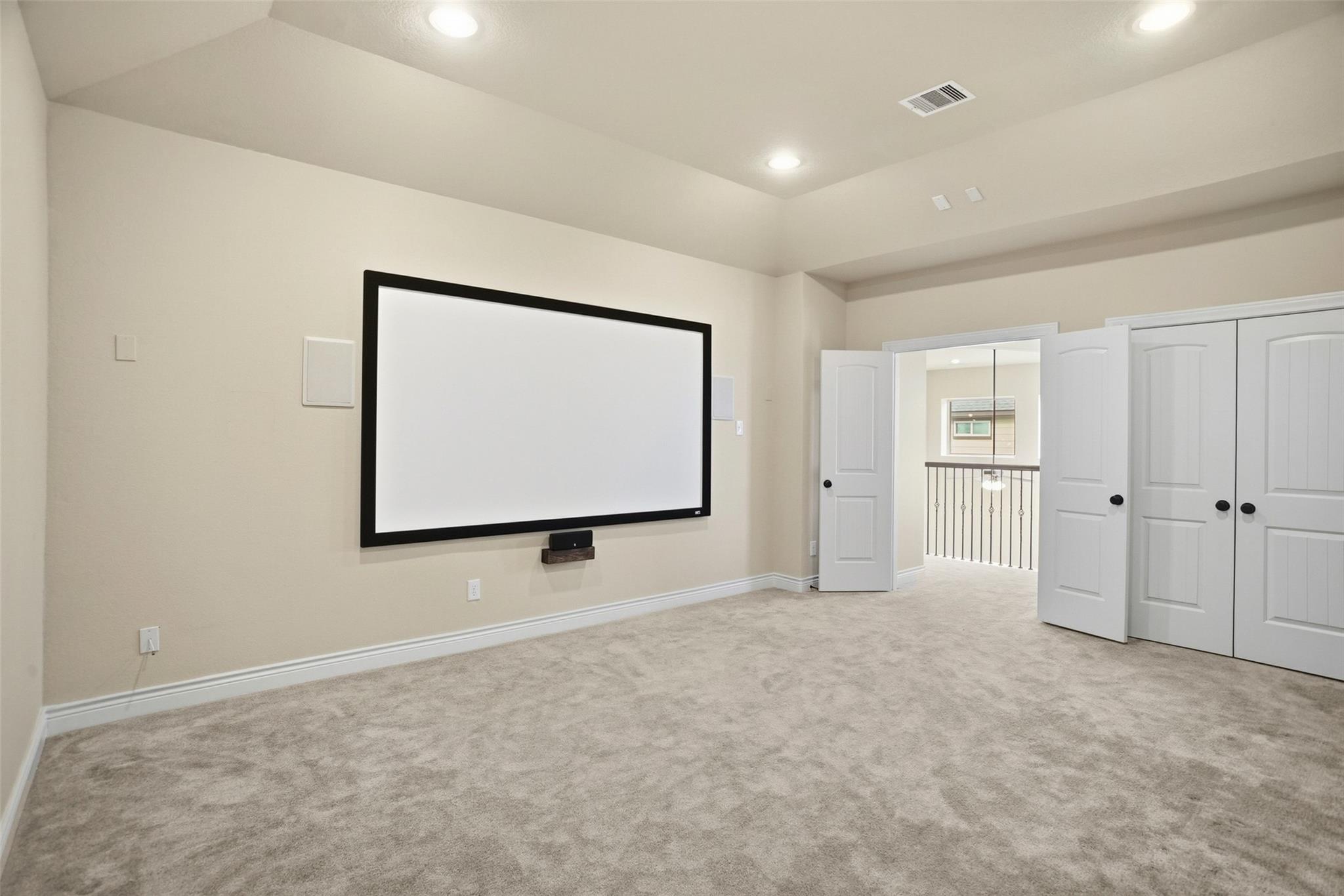13735 Contour Ct
