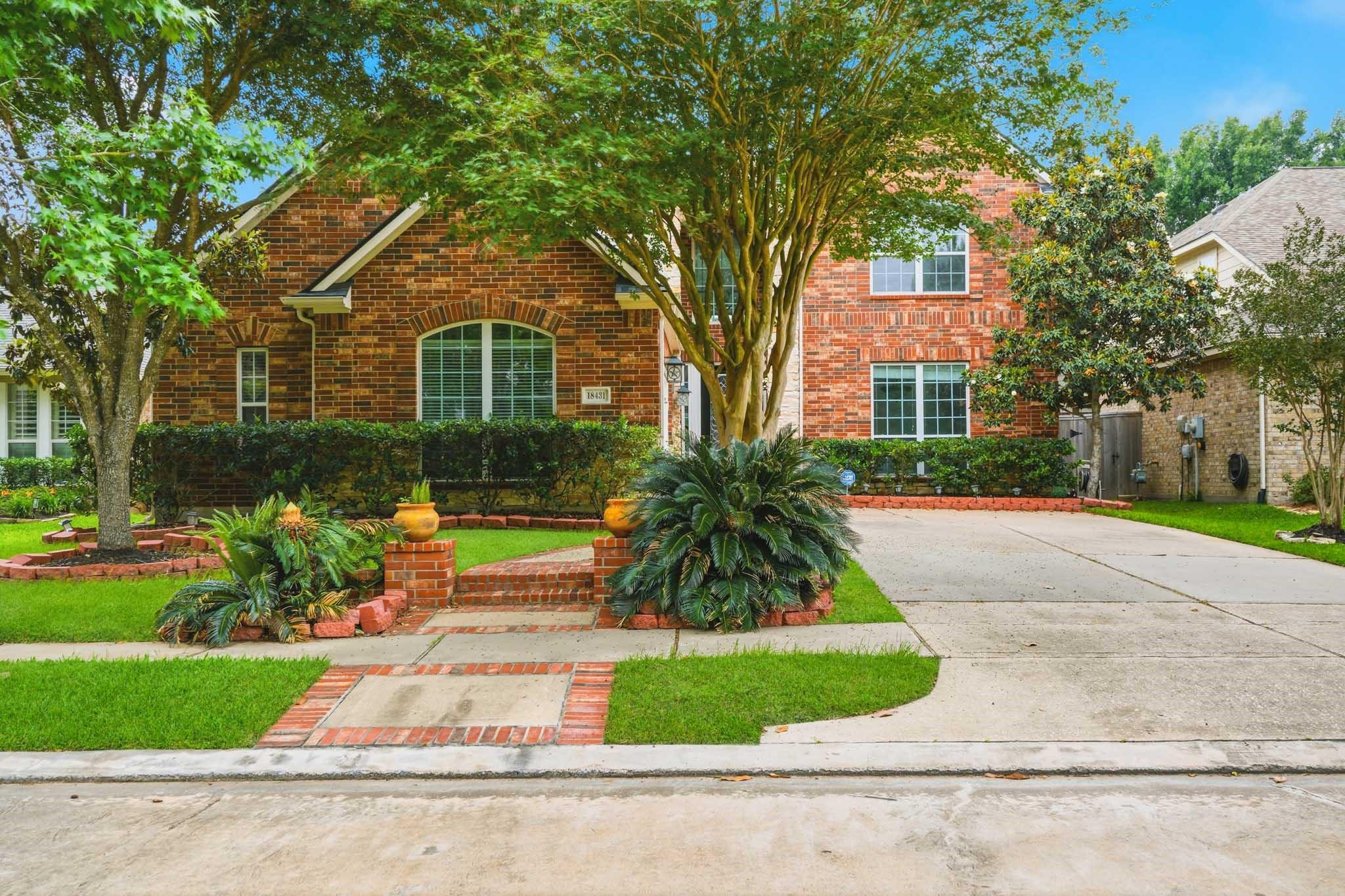 18431 W Laura Shore Drive