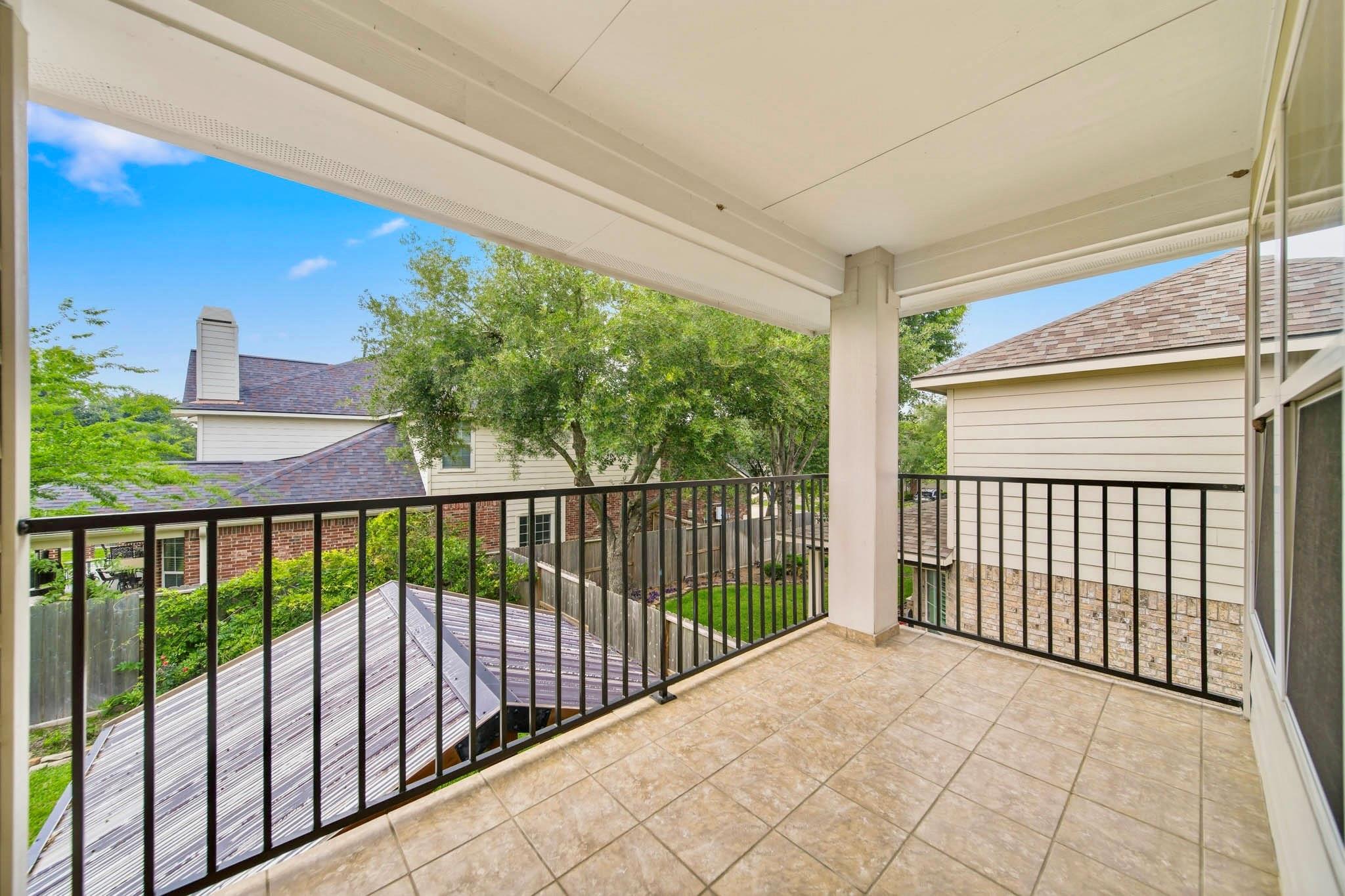 18431 W Laura Shore Drive