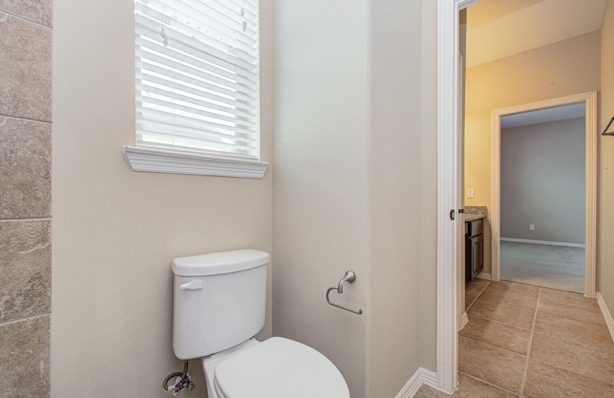 5711 Avon Landing Lane