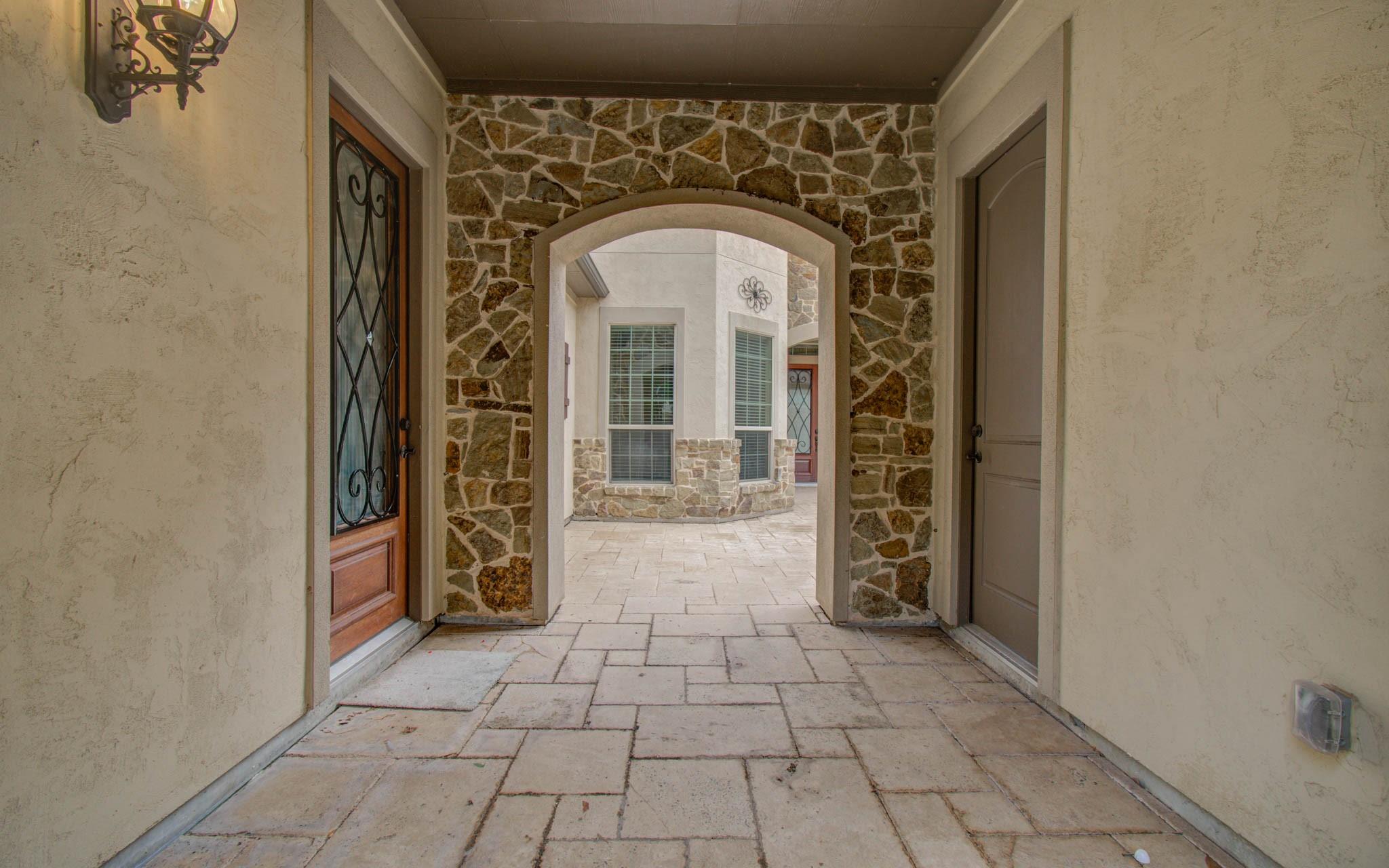 5711 Avon Landing Lane