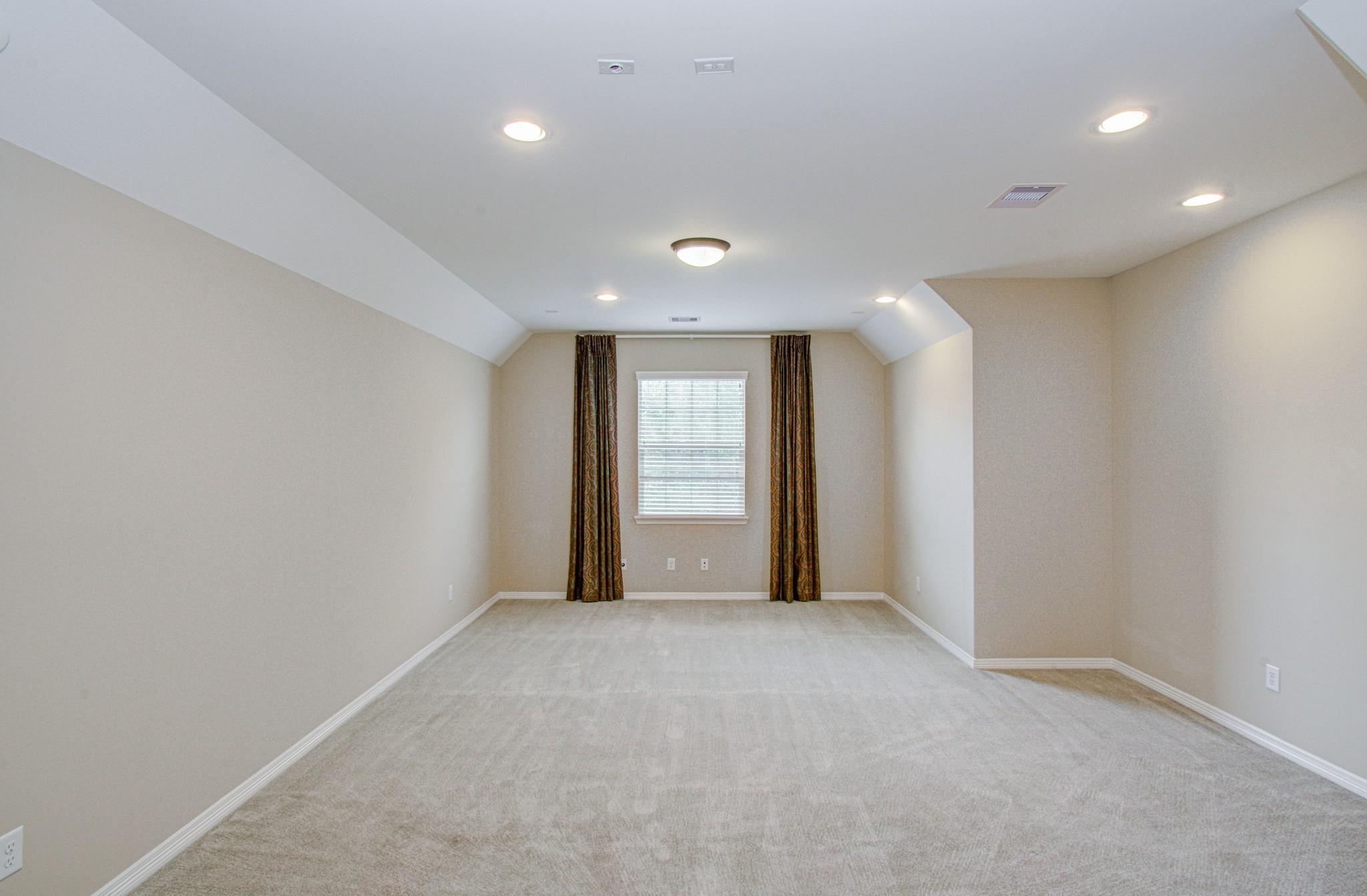 5711 Avon Landing Lane