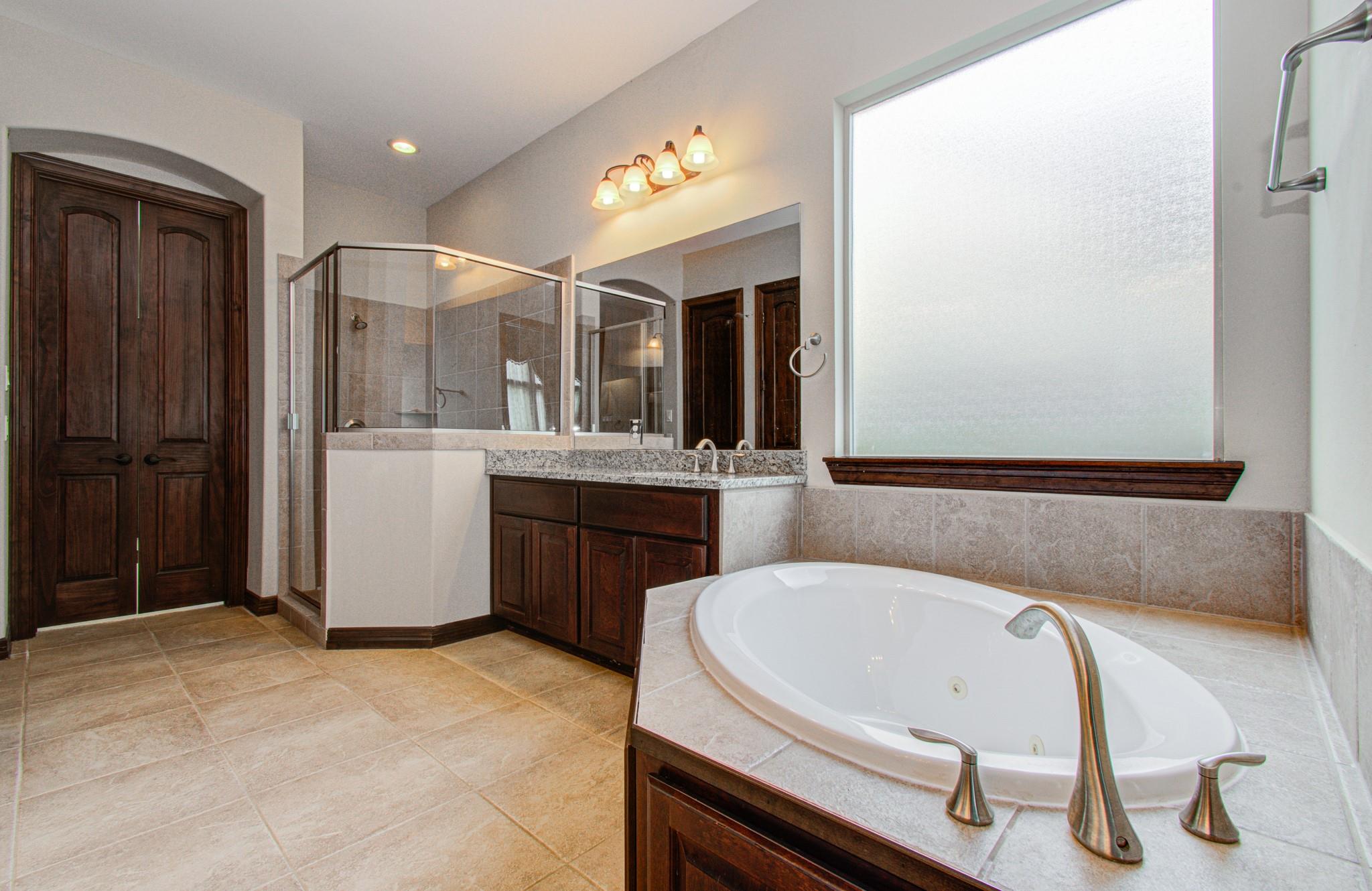 5711 Avon Landing Lane