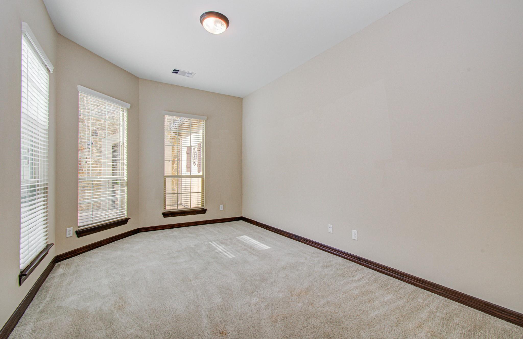 5711 Avon Landing Lane