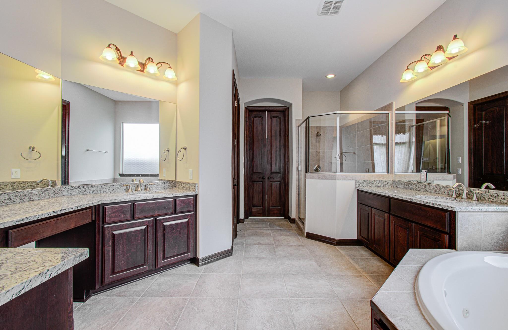 5711 Avon Landing Lane