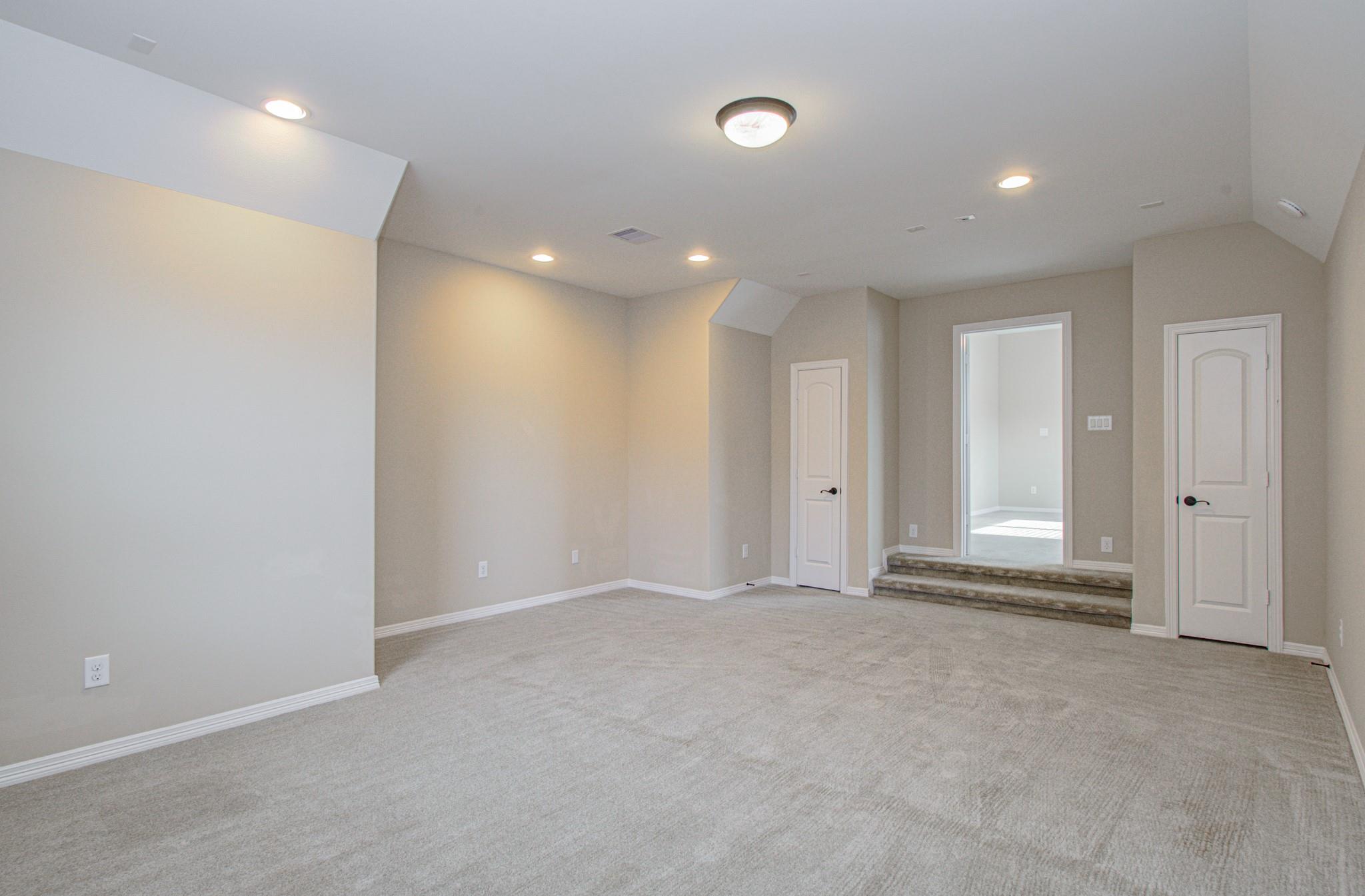 5711 Avon Landing Lane
