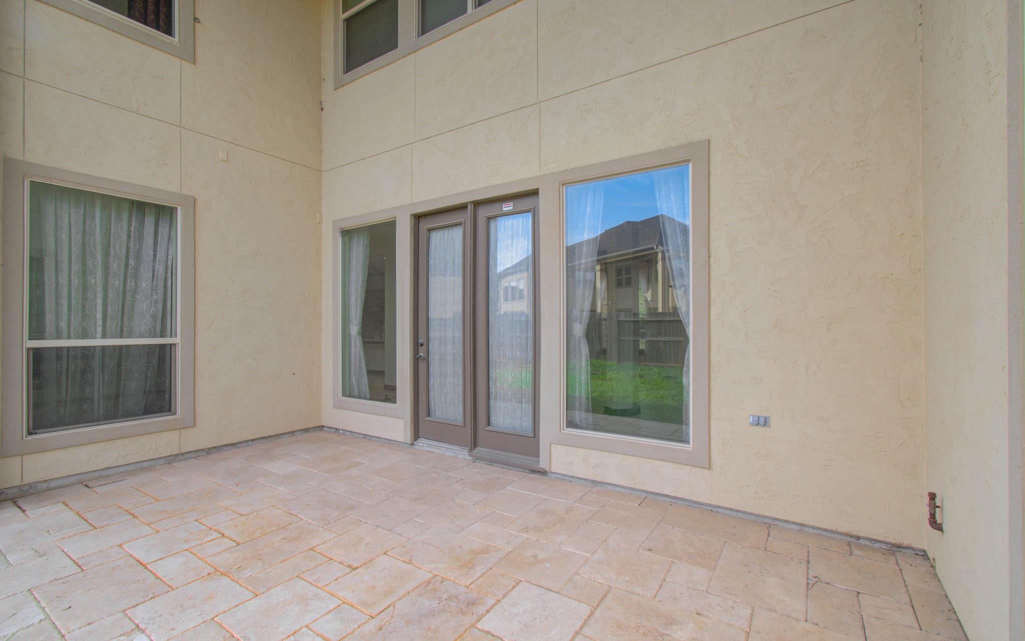 5711 Avon Landing Lane