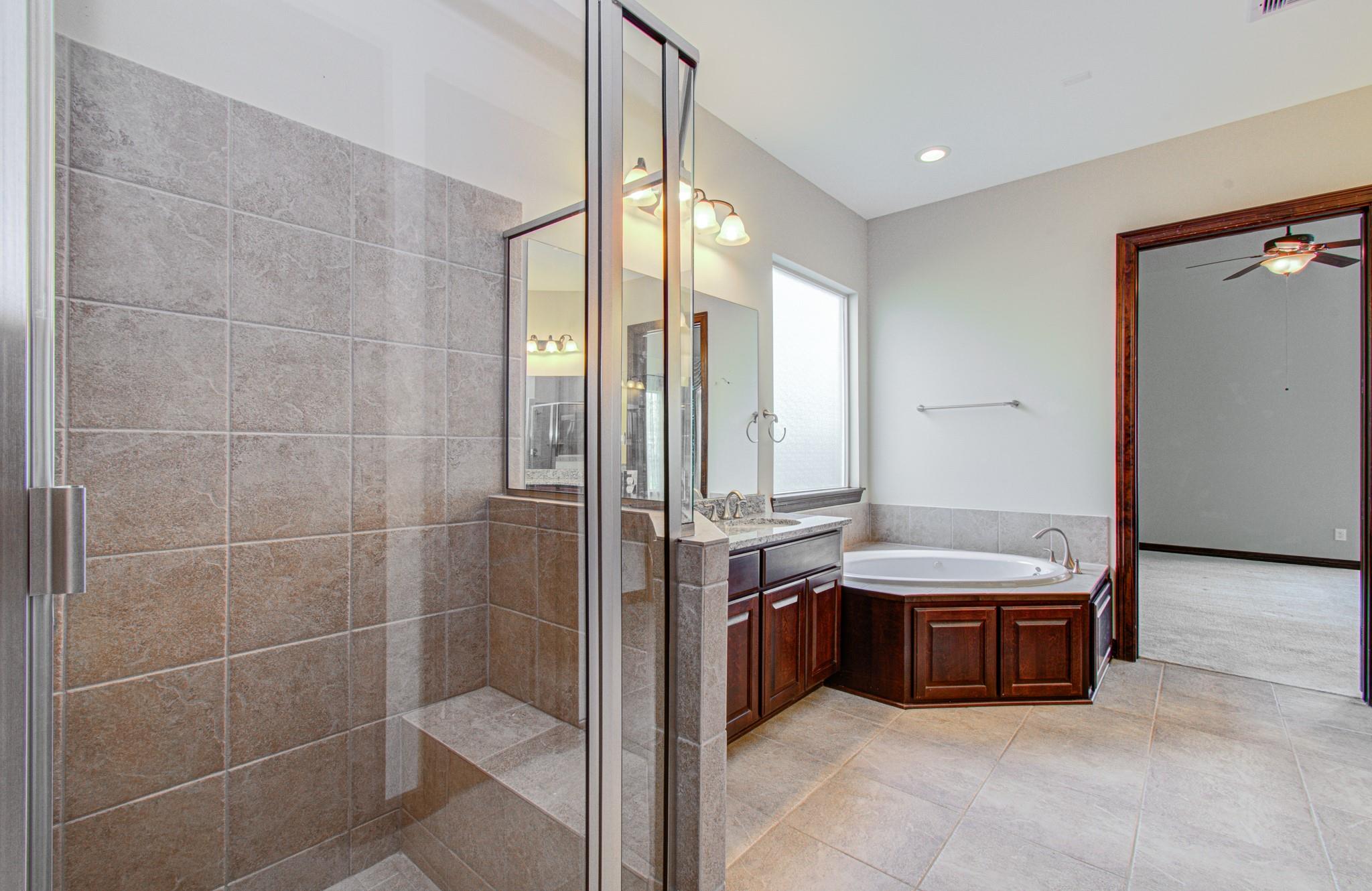 5711 Avon Landing Lane