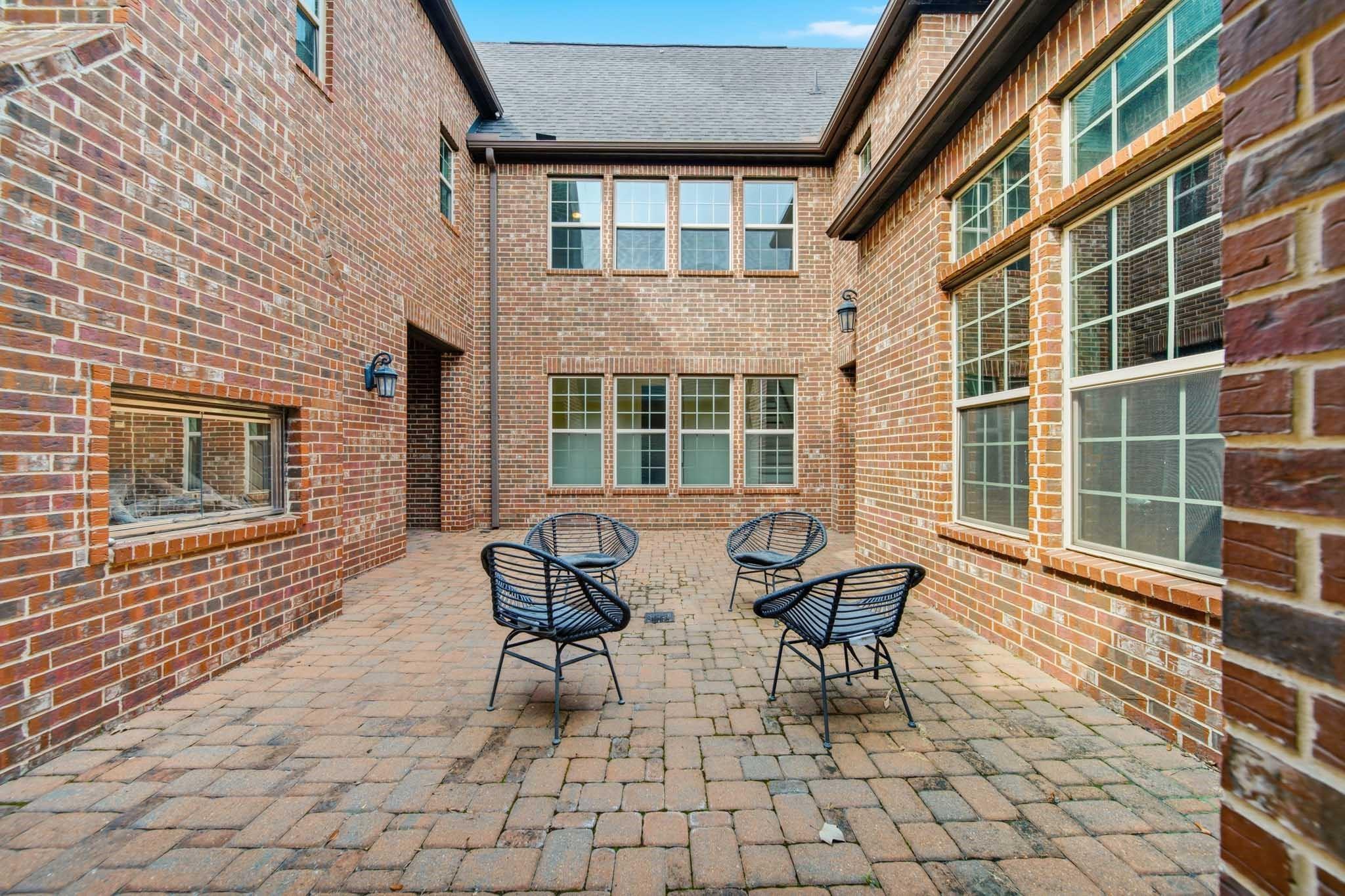5735 Genoa Springs Lane