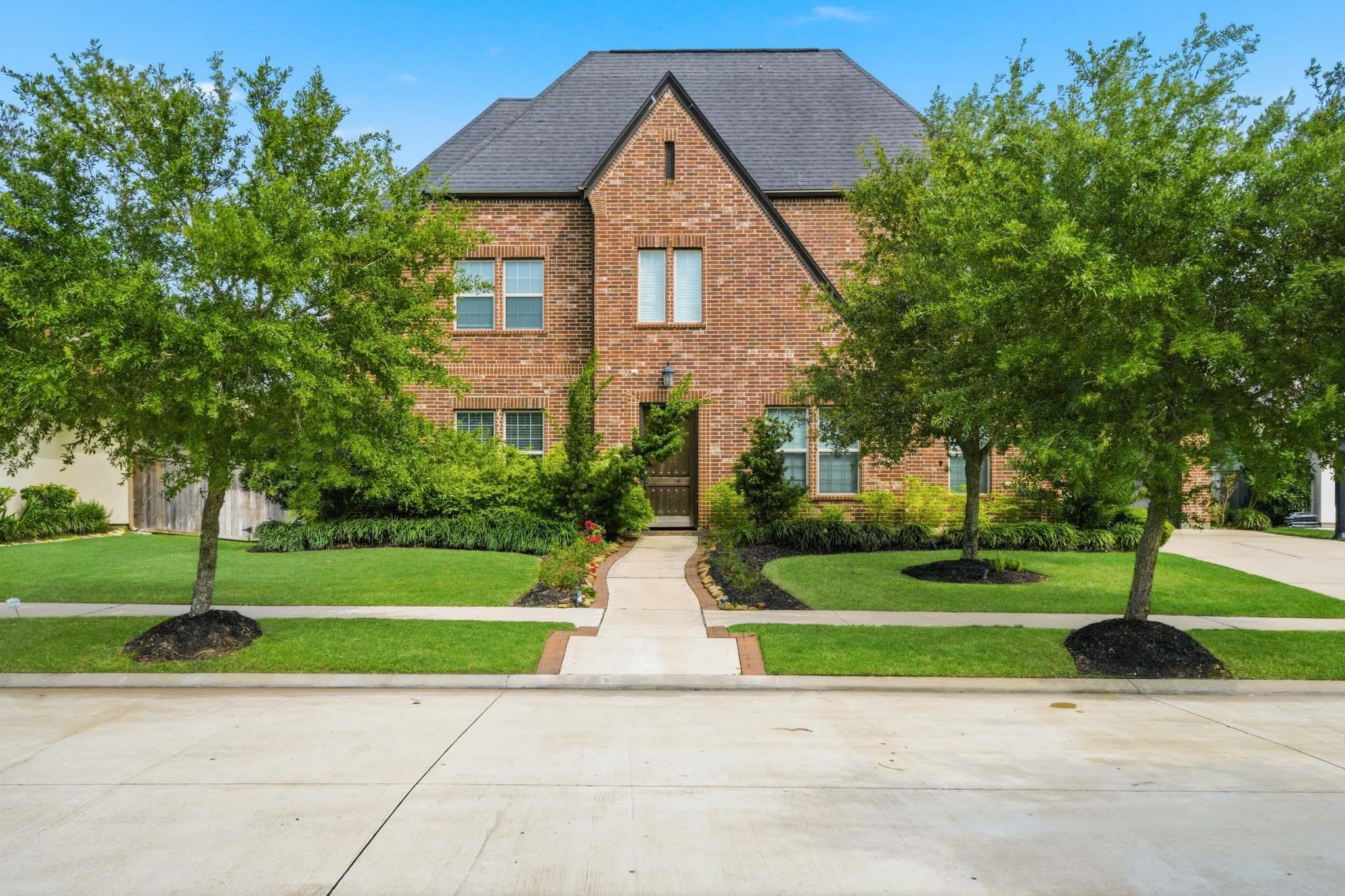 5735 Genoa Springs Lane