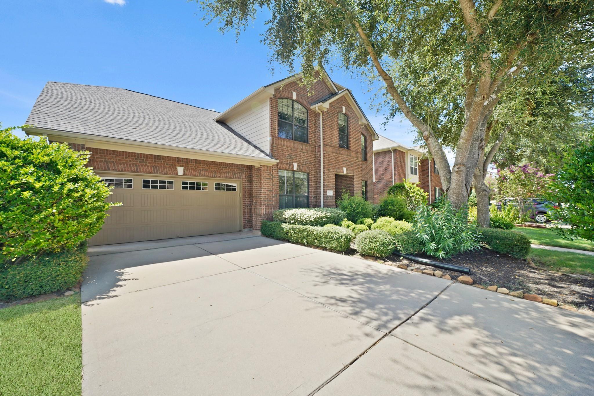 714 Coggins Point Way