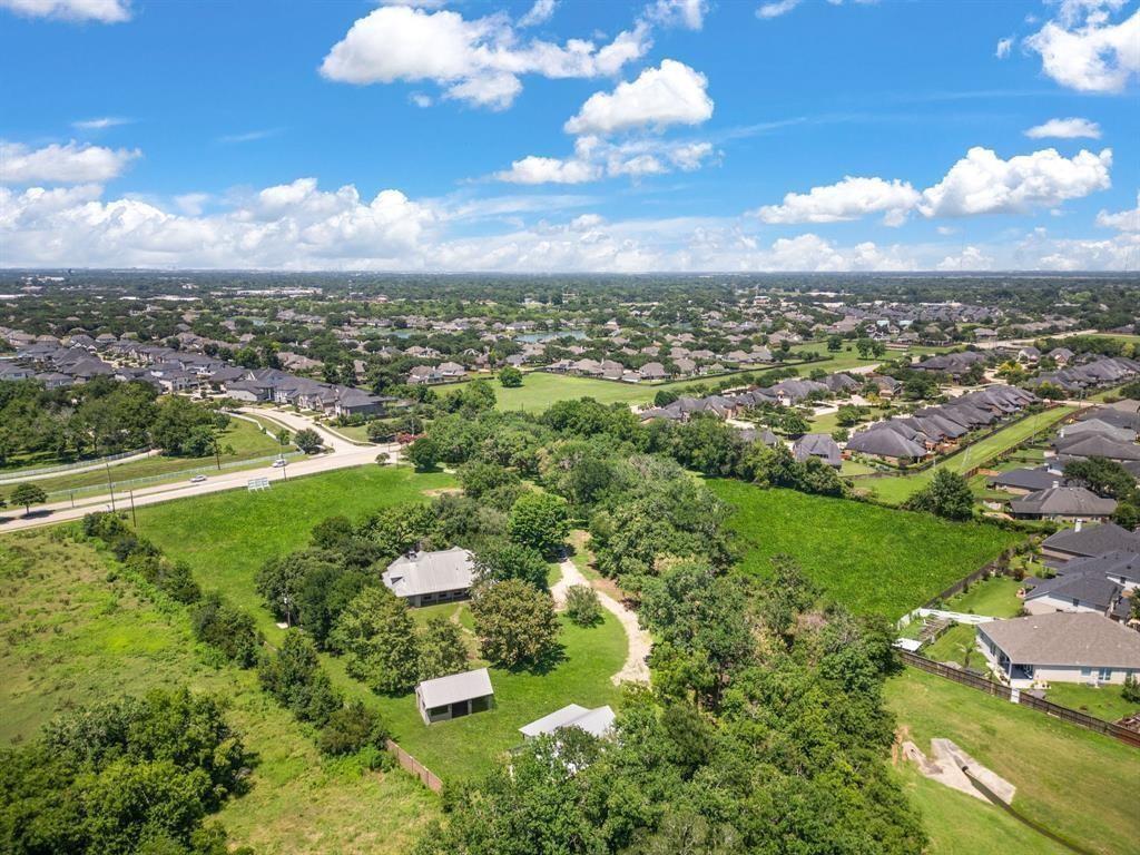 7007 Meadowview Estates Courts