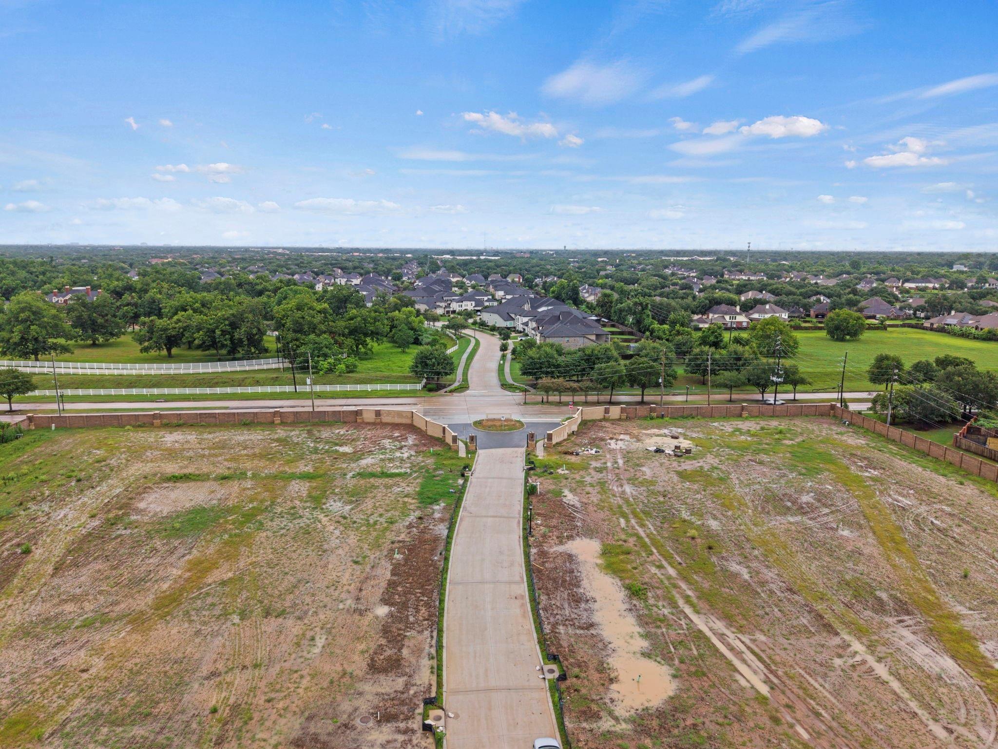 7007 Meadowview Estates Courts