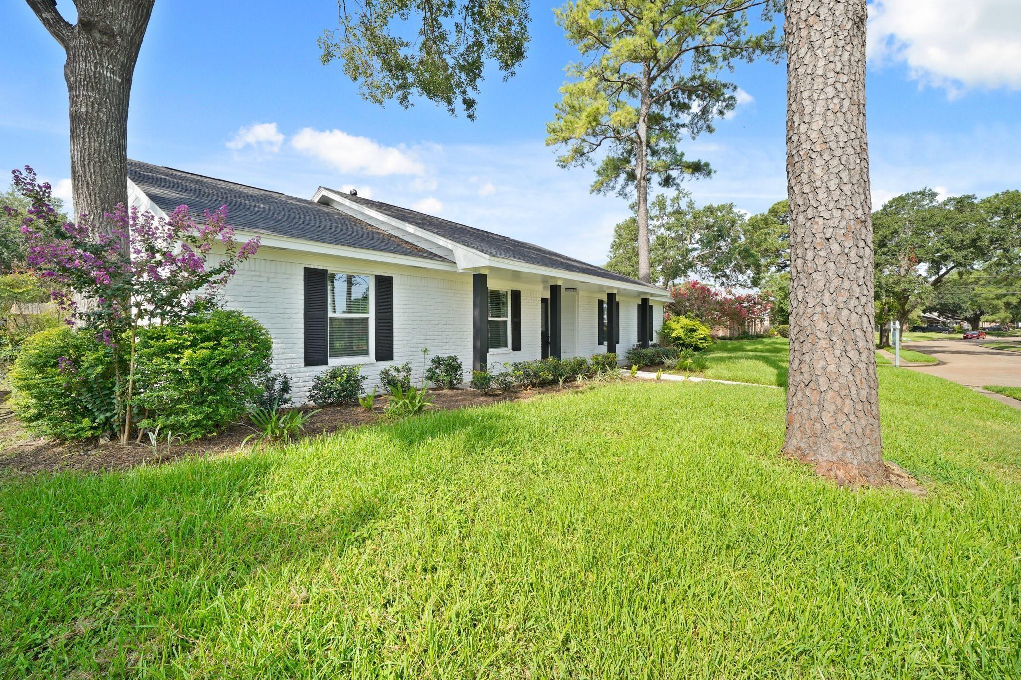 5943 Greenmont Drive