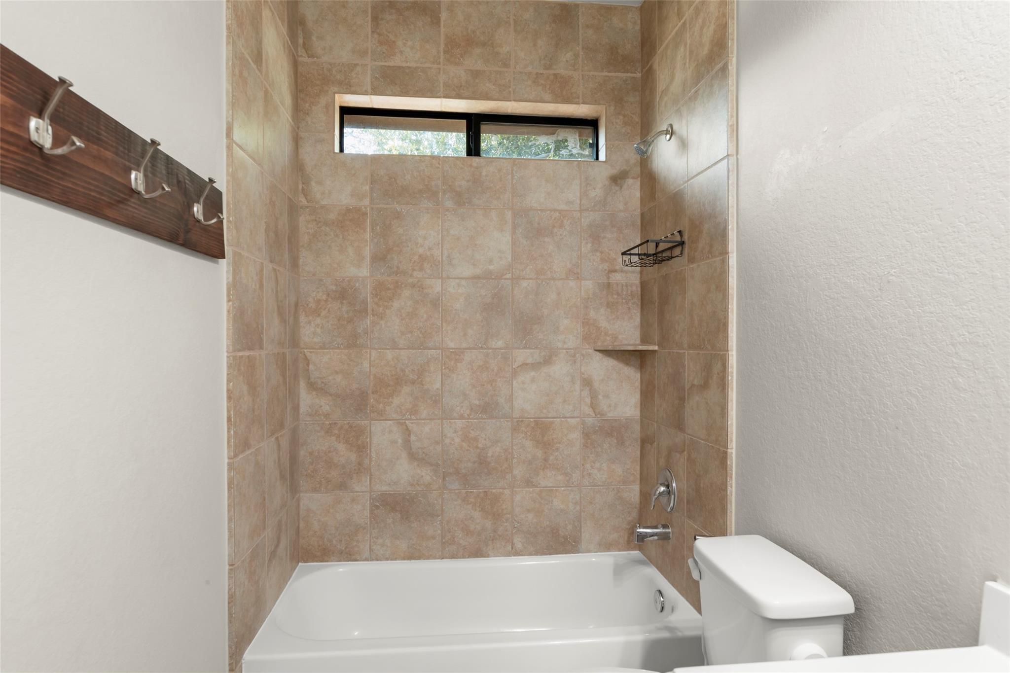 5531 Drumlin Field Way