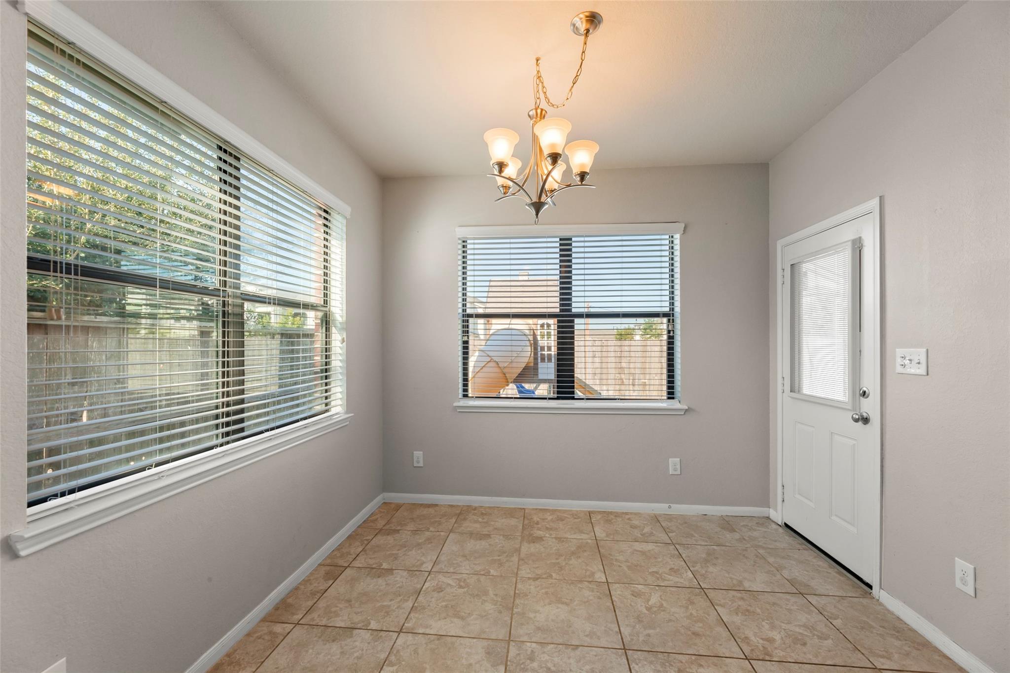 5531 Drumlin Field Way