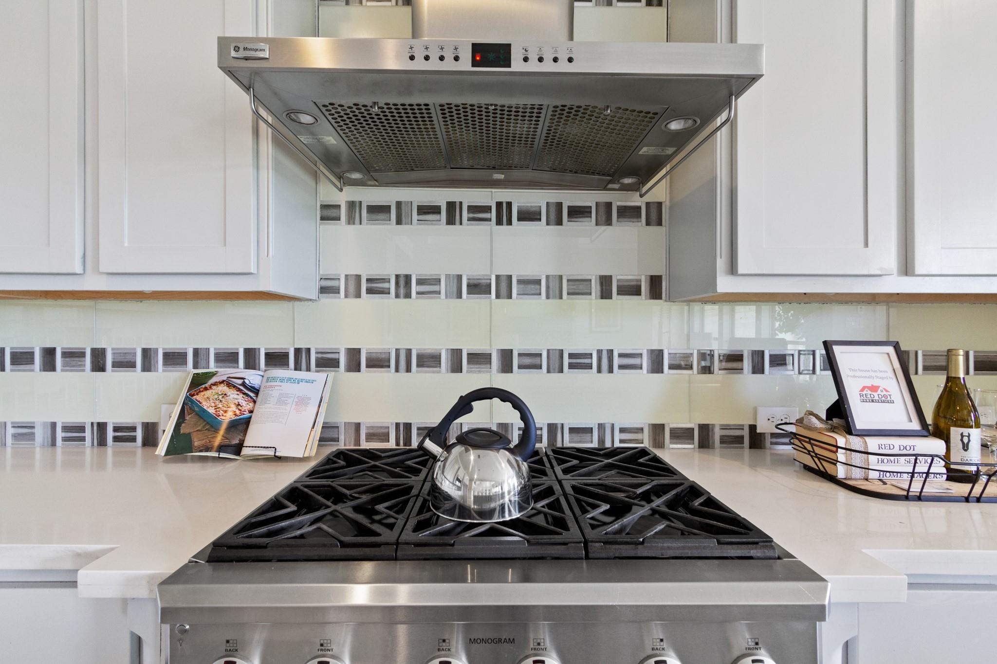 6111 Abercombie Lane