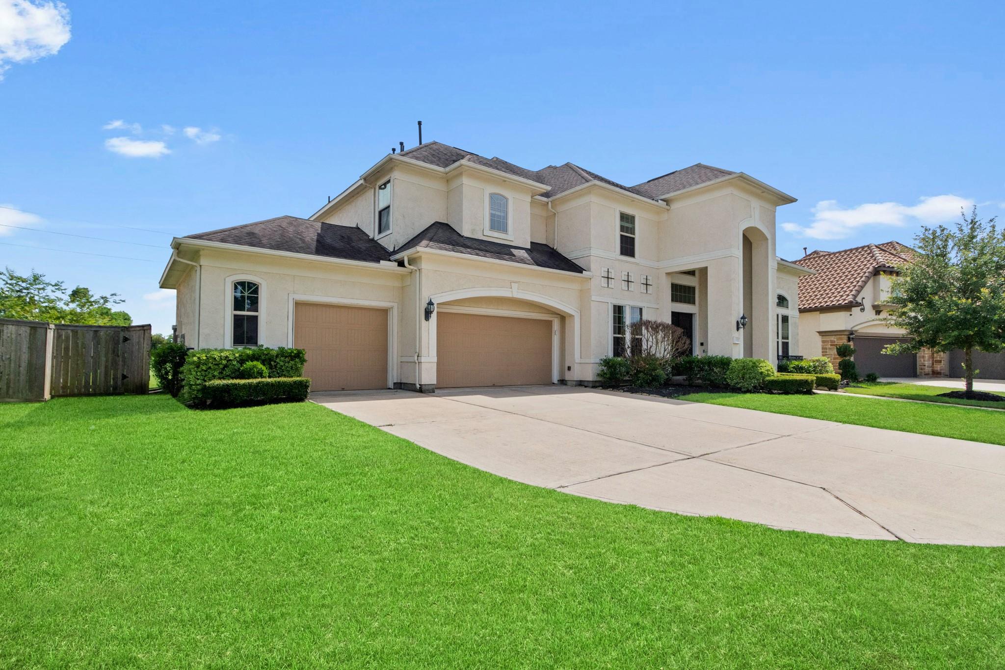 6111 Abercombie Lane