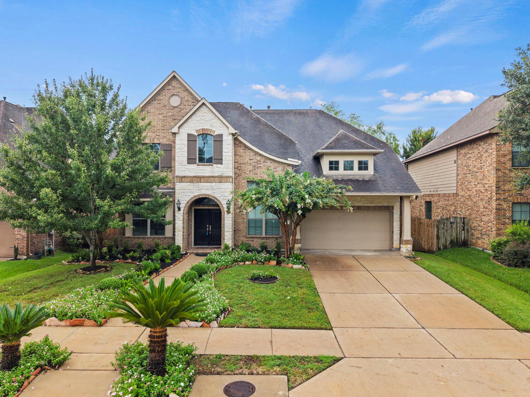 66 Genova Way Lane