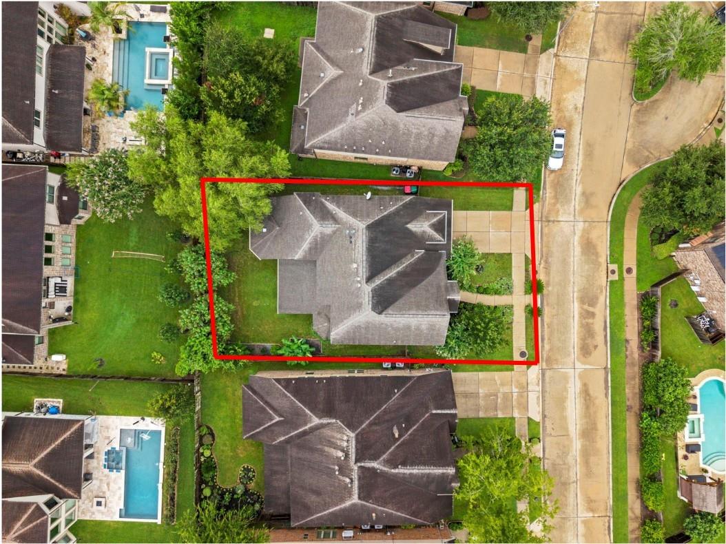 66 Genova Way Lane