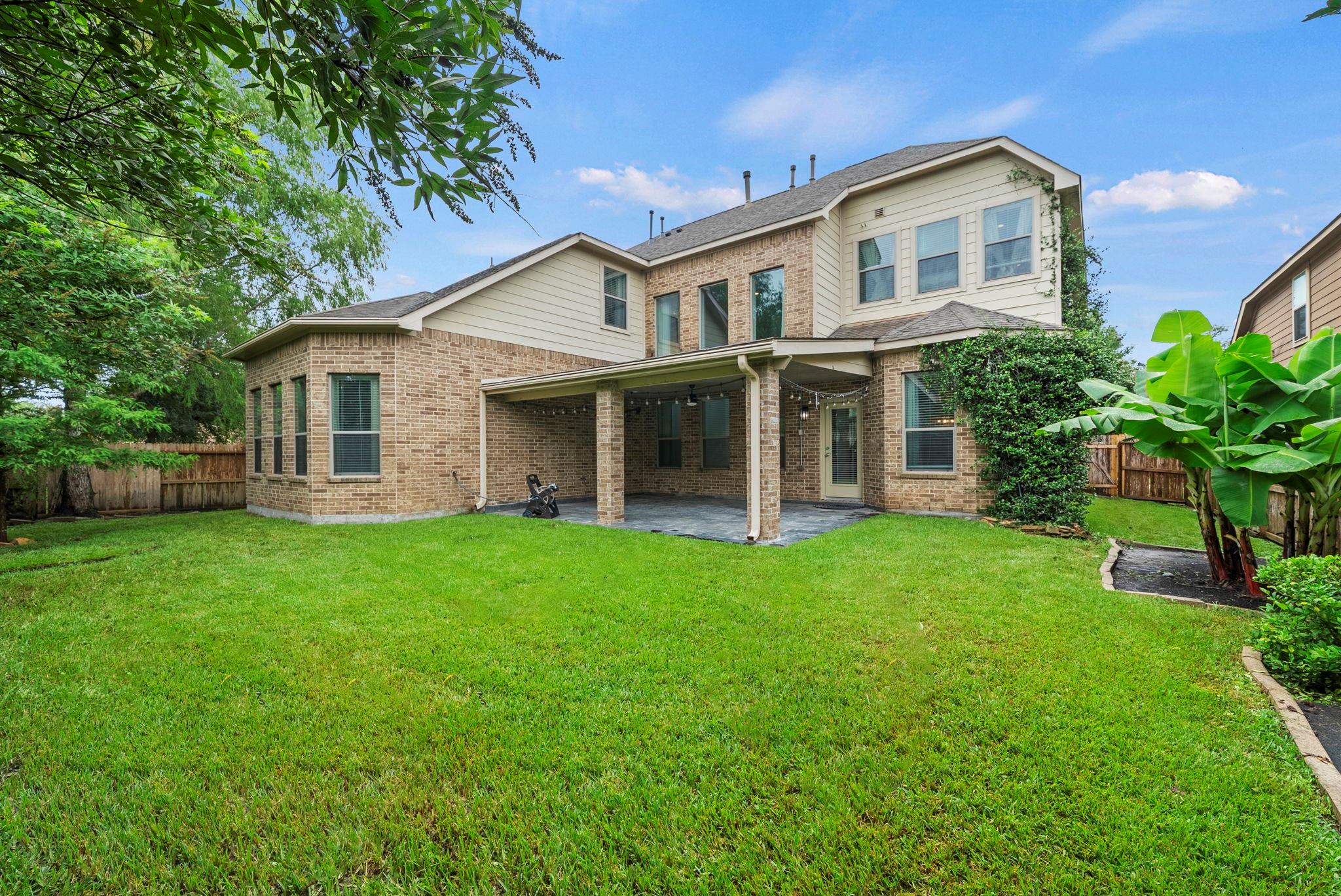 66 Genova Way Lane