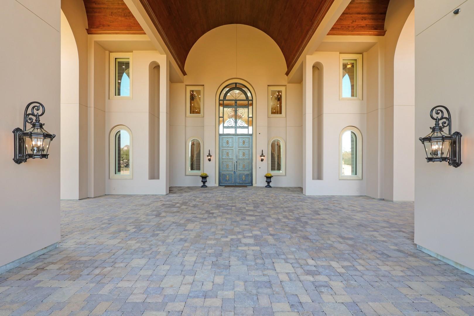 17 Sovereign Circle