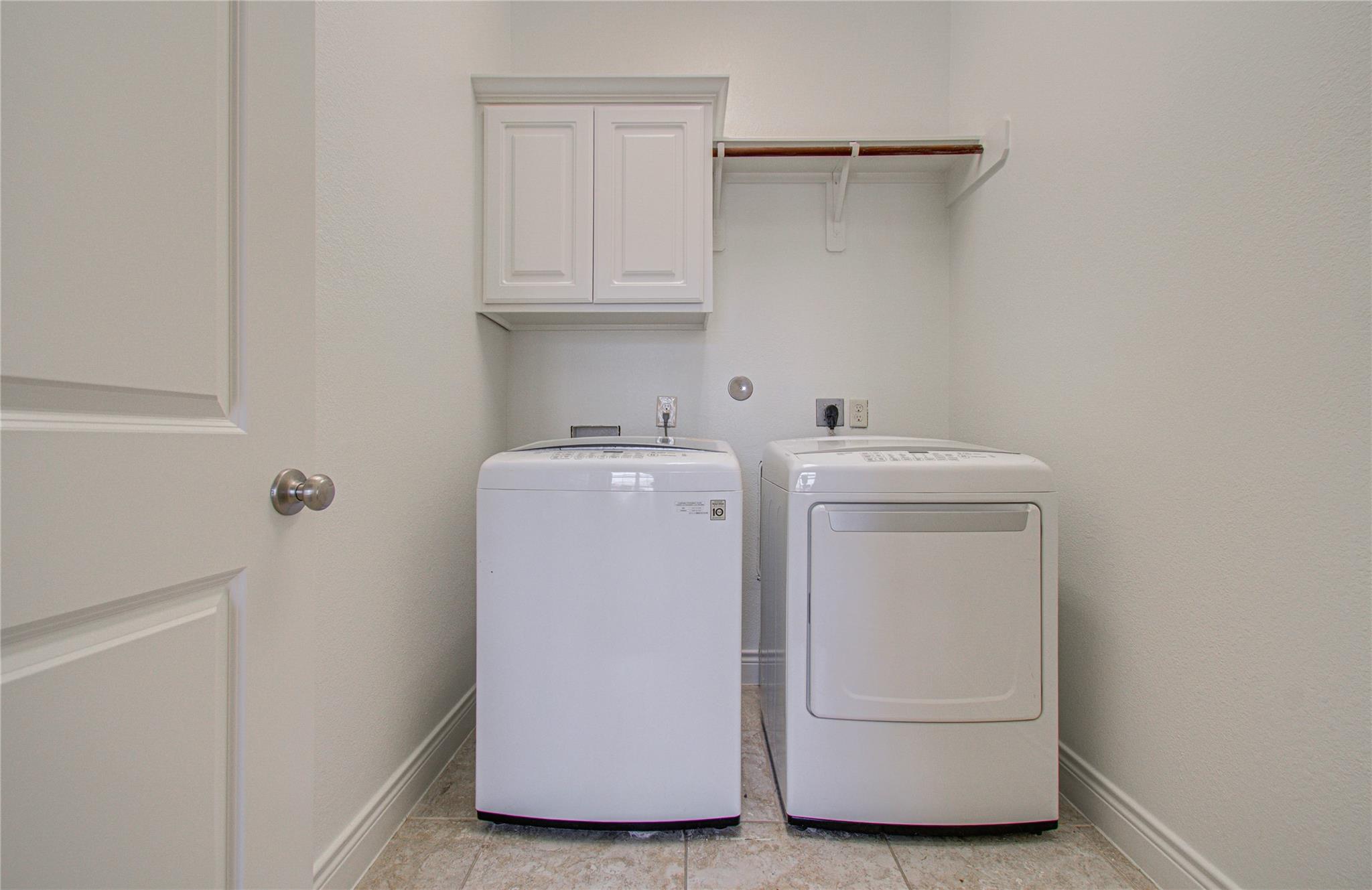 6614 Rising Hills Lane