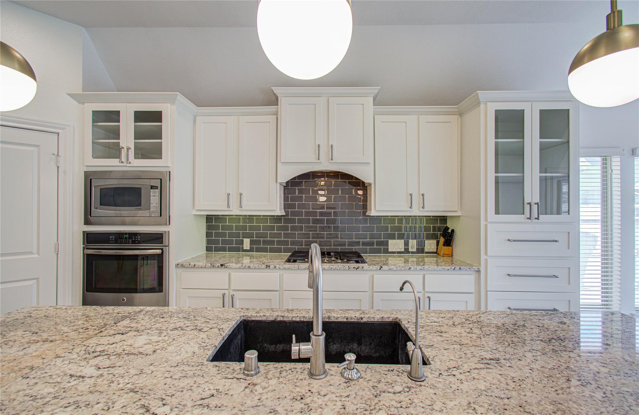 6614 Rising Hills Lane