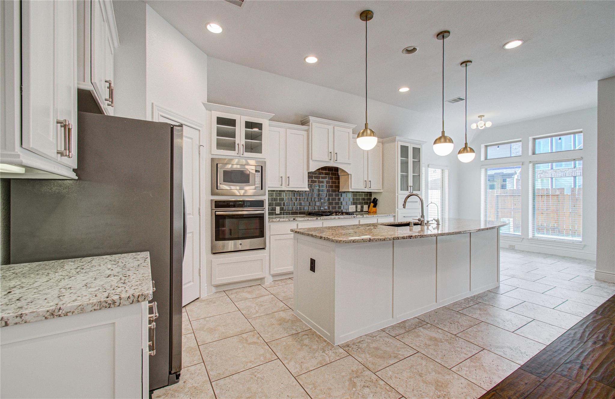 6614 Rising Hills Lane