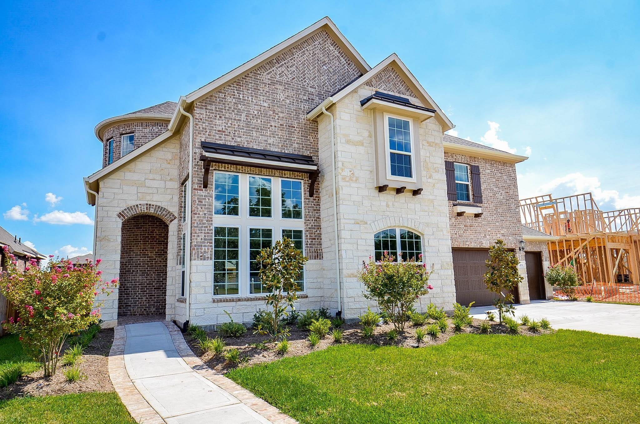 4711 Hollow Tree Drive